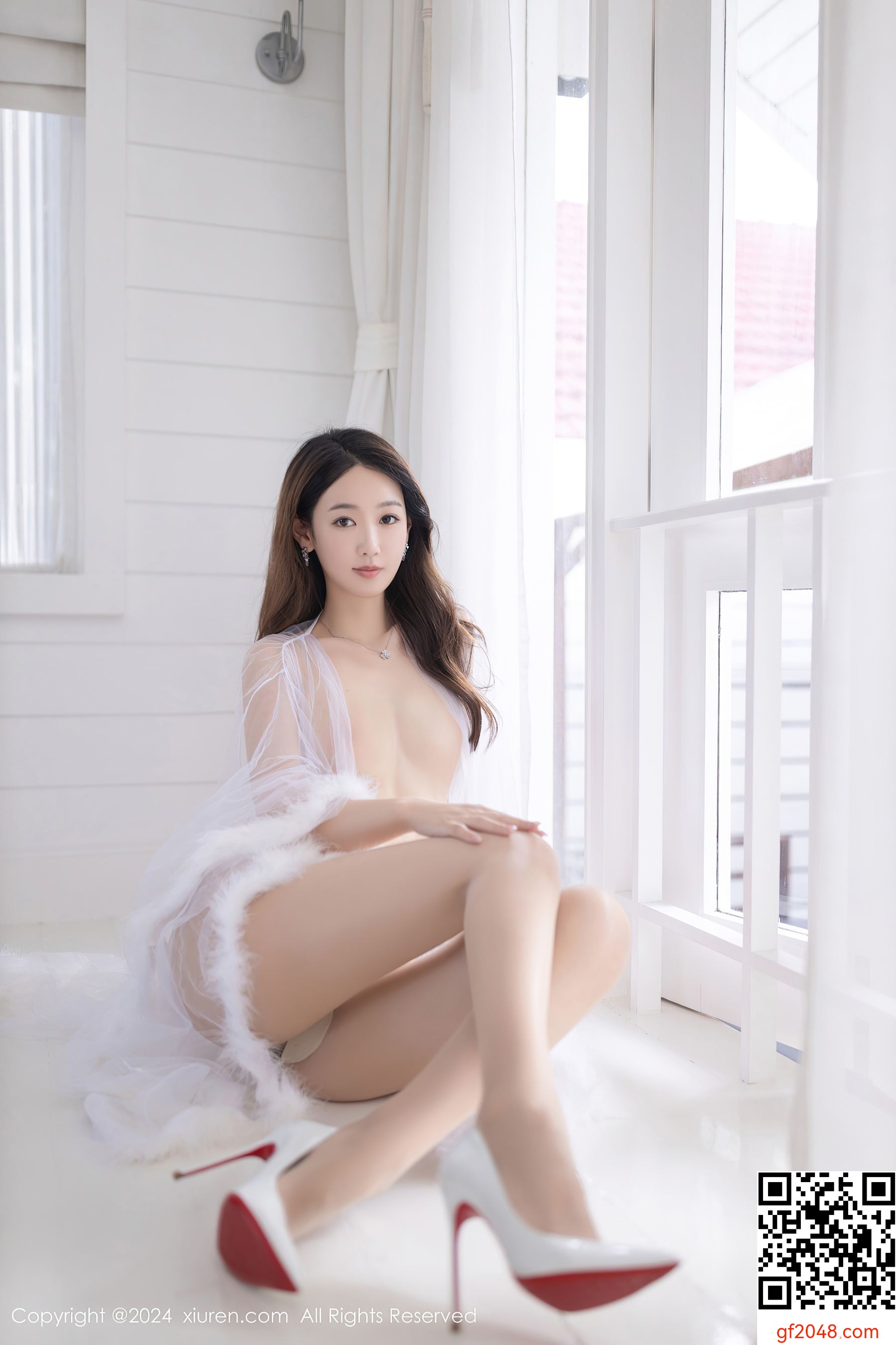 [XiuRen秀人网] No.8174 唐安琪 美腿丝袜
