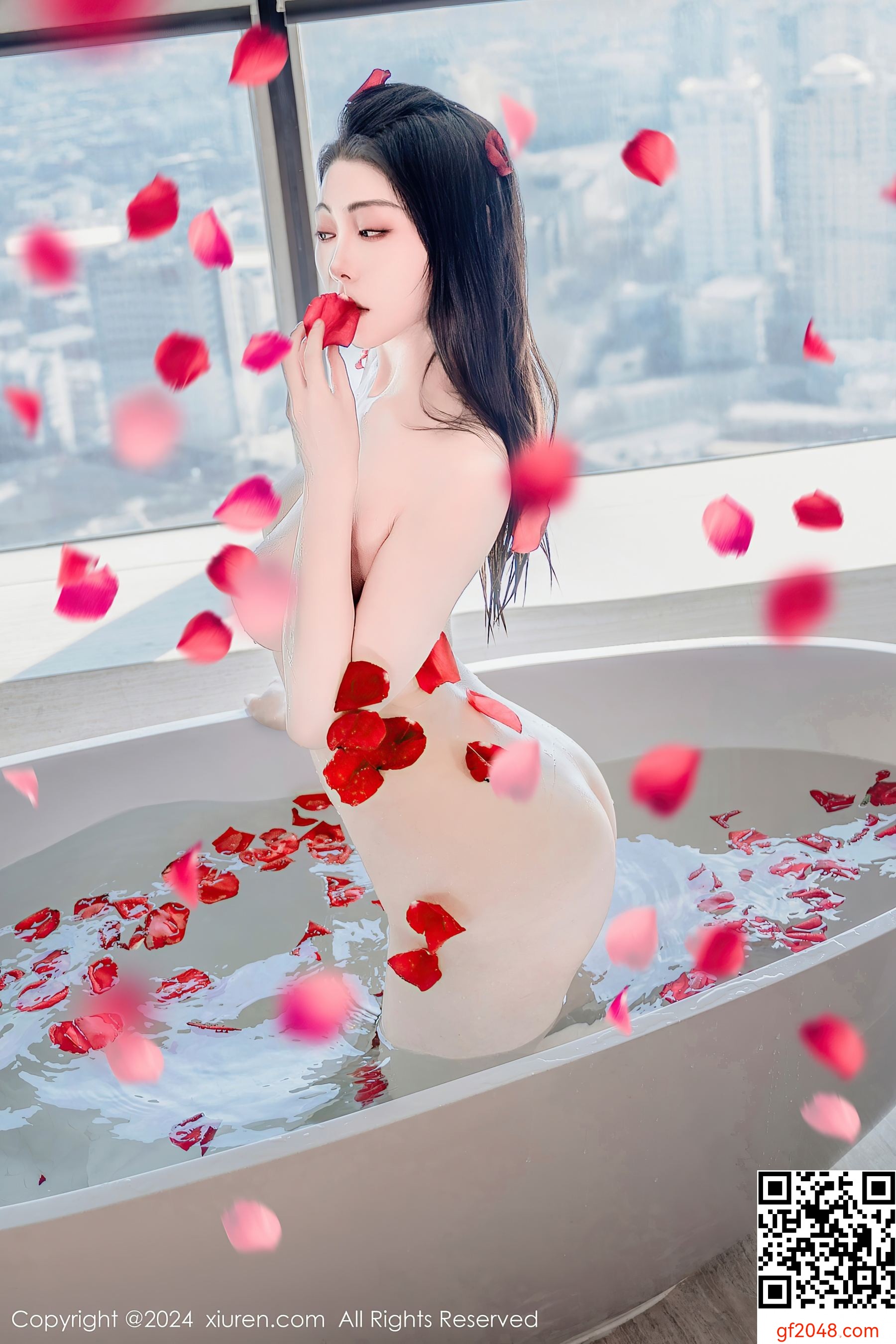 [XiuRen秀人网] No.8175 瑜伽喵 新人美臀