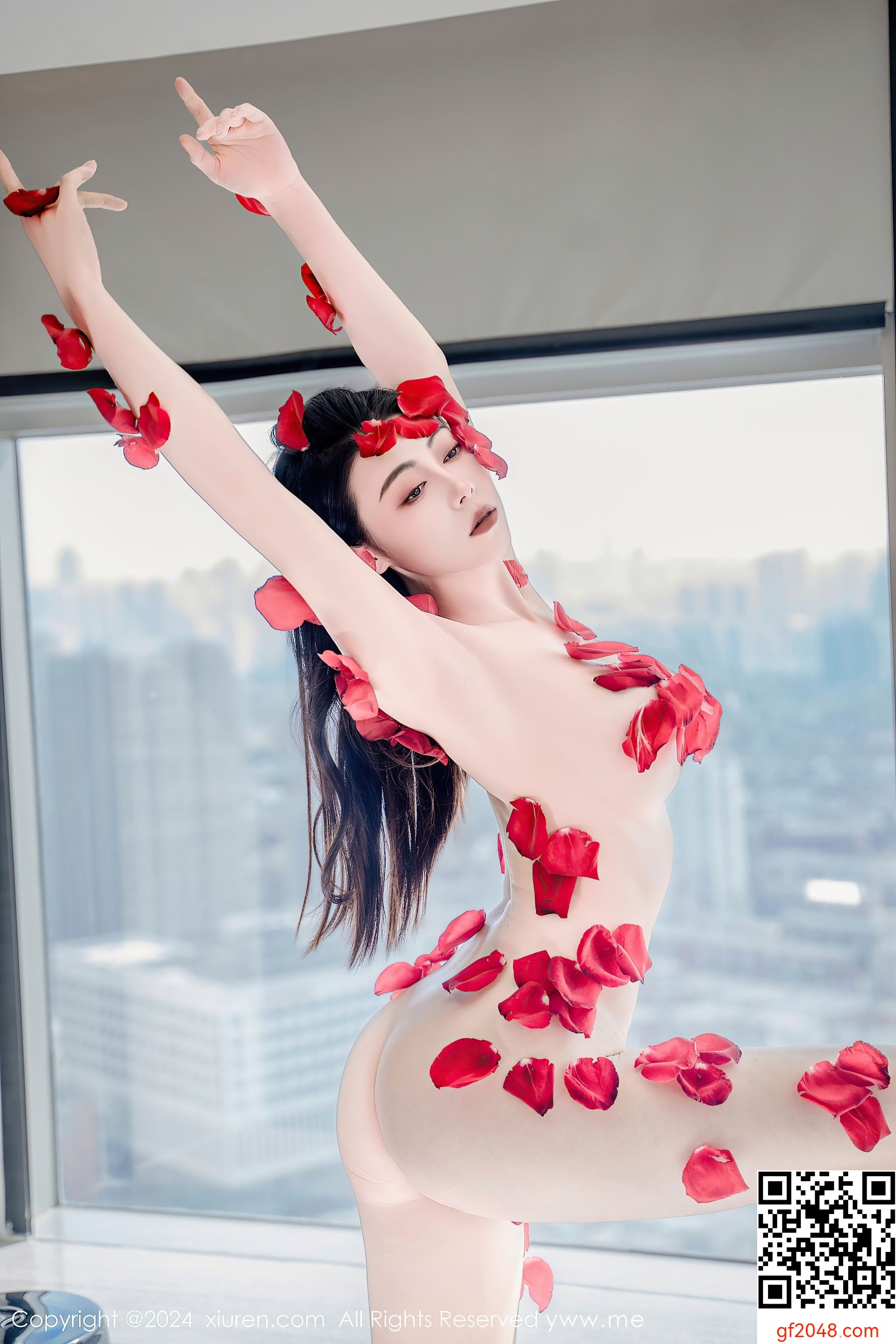 [XiuRen秀人网] No.8175 瑜伽喵 新人美臀