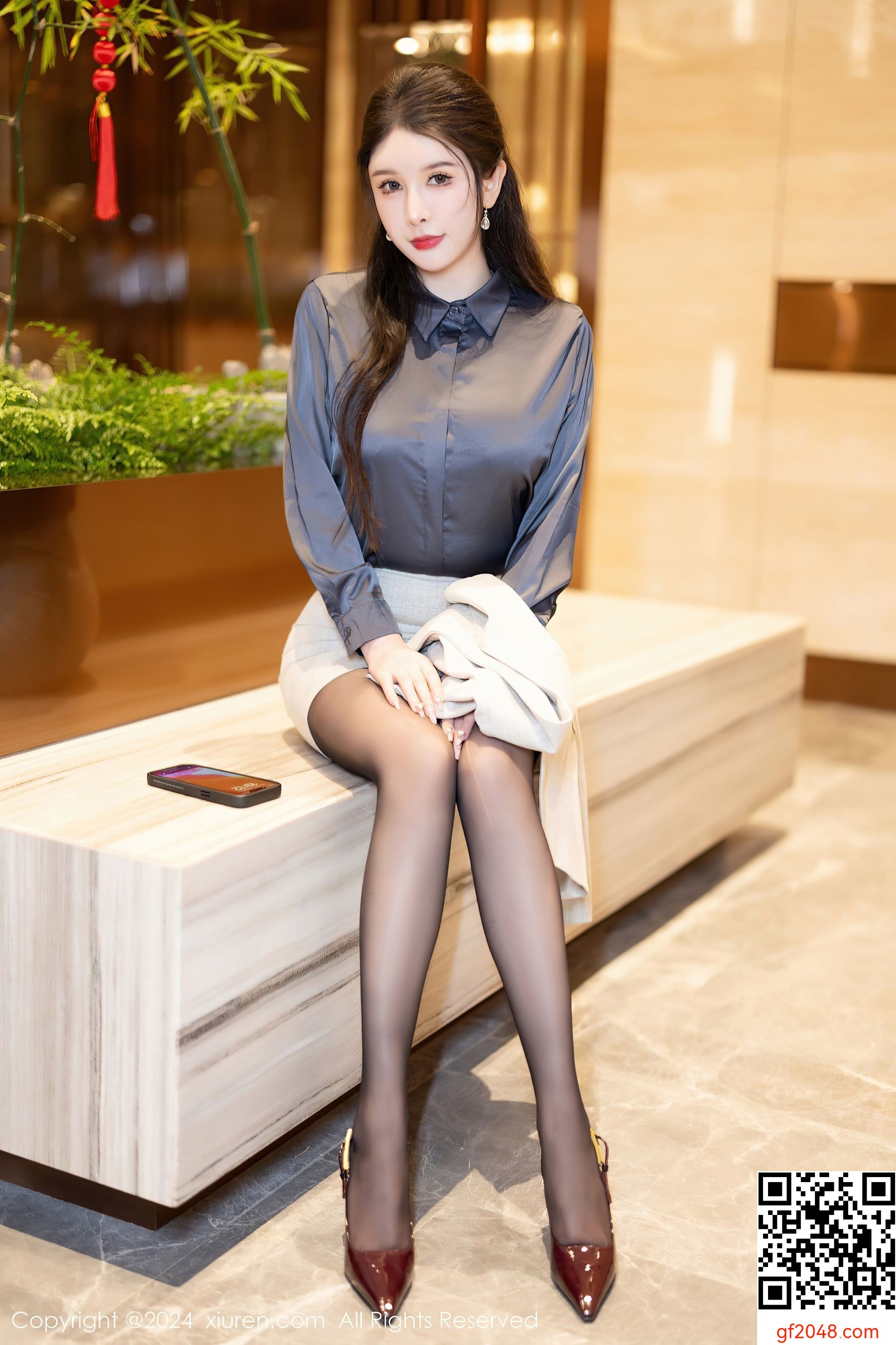 [XiuRen秀人网] No.8126 李丽莎 黑丝美腿