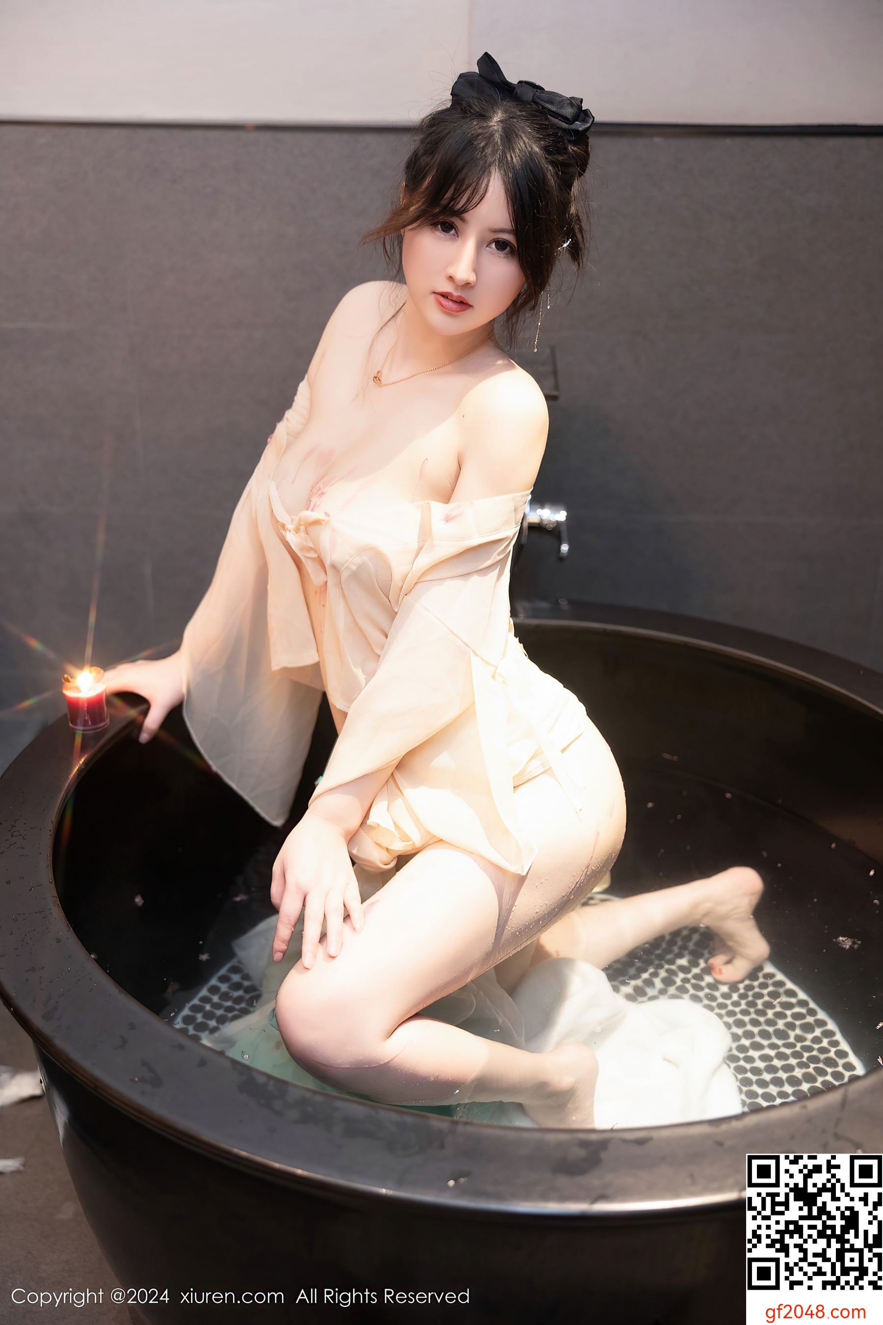 [XiuRen秀人网] No.8128 诗诗kiki 性感美臀