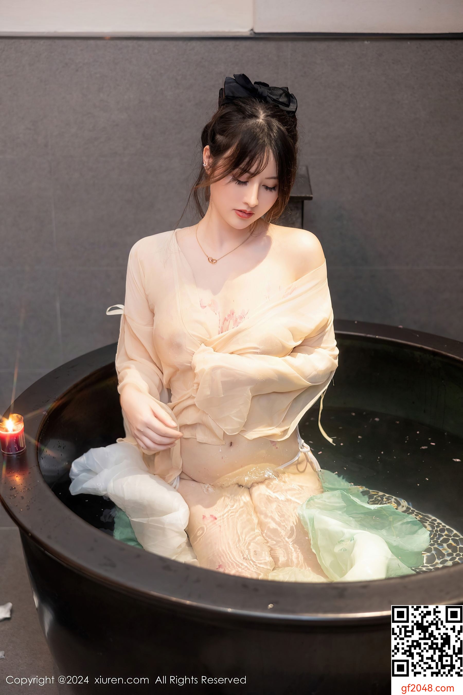 [XiuRen秀人网] No.8128 诗诗kiki 性感美臀