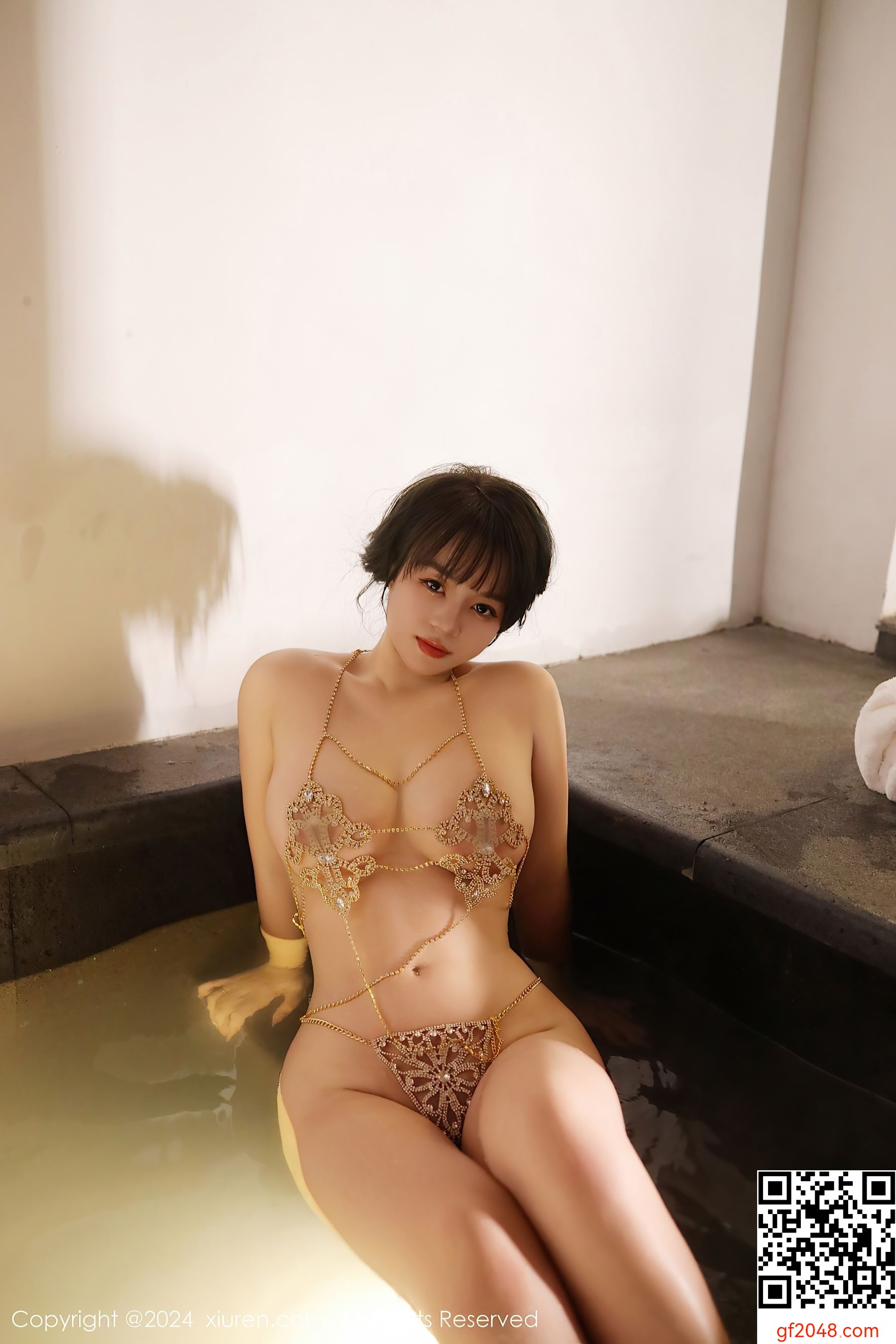[XiuRen秀人网] No.8075 沈思怡 丰腴美臀