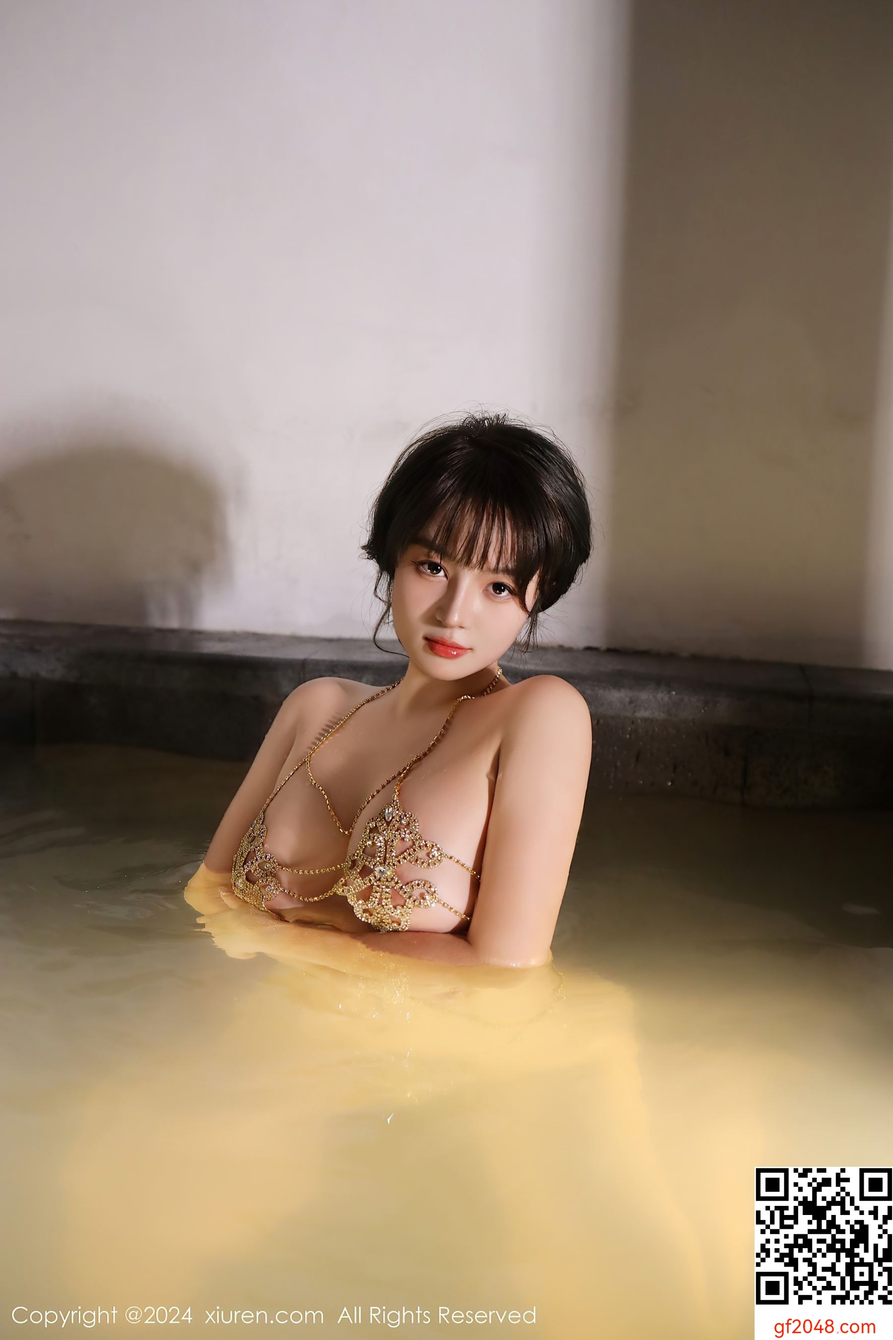 [XiuRen秀人网] No.8075 沈思怡 丰腴美臀