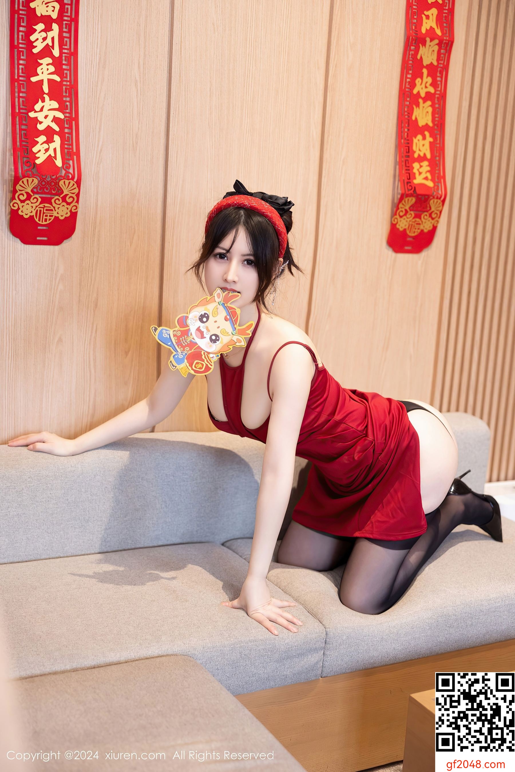 [XiuRen秀人网] No.8078 诗诗kiki 黑丝性感