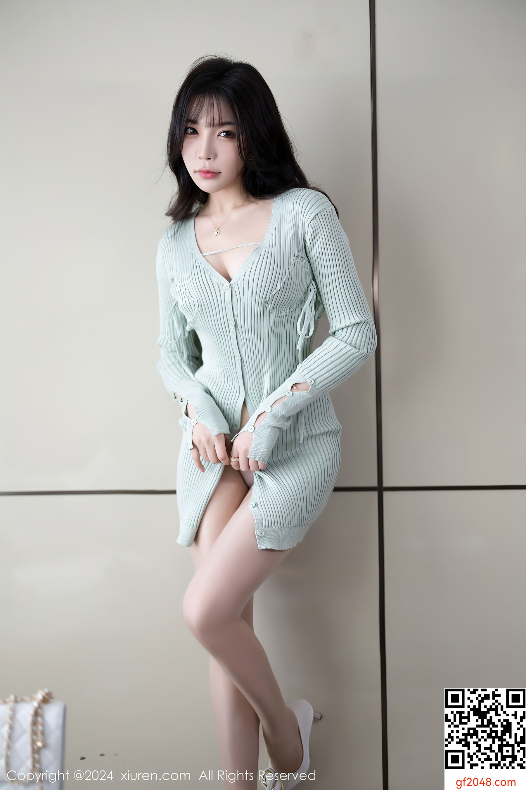 [XiuRen秀人网] No.8028 徐莉芝Booty 丝袜美腿