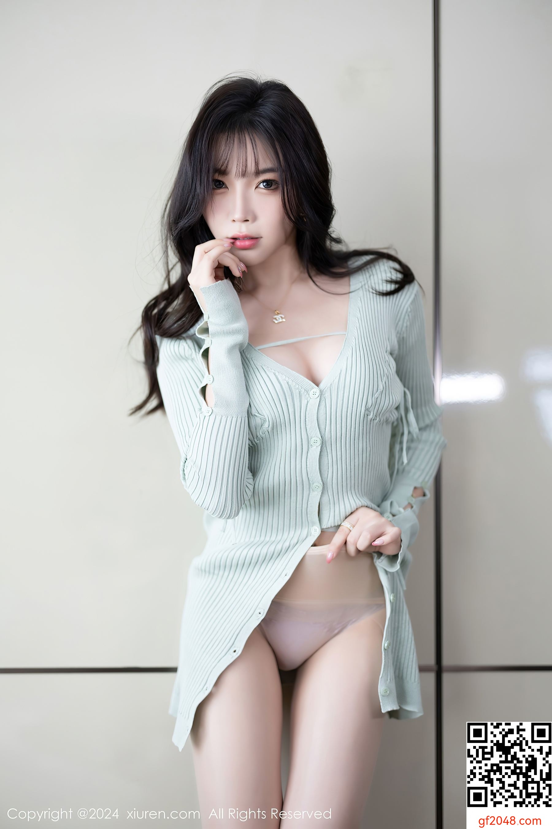 [XiuRen秀人网] No.8028 徐莉芝Booty 丝袜美腿
