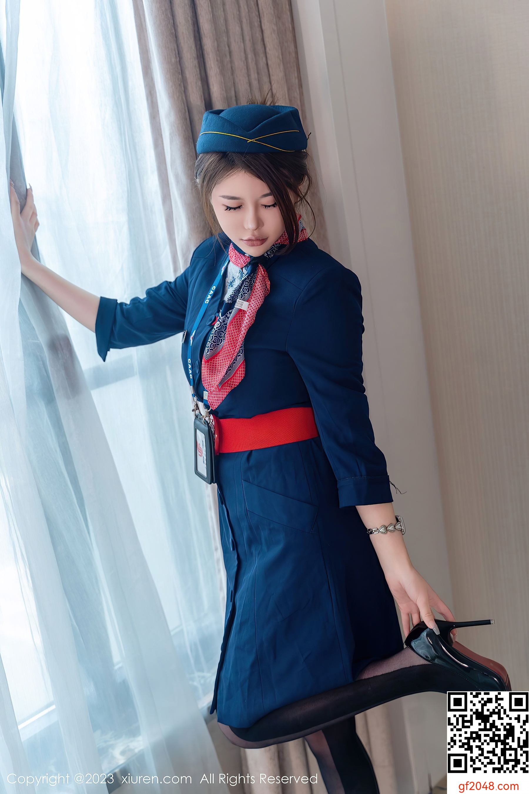 [XiuRen秀人网] No.7879 甜妮 黑丝美腿