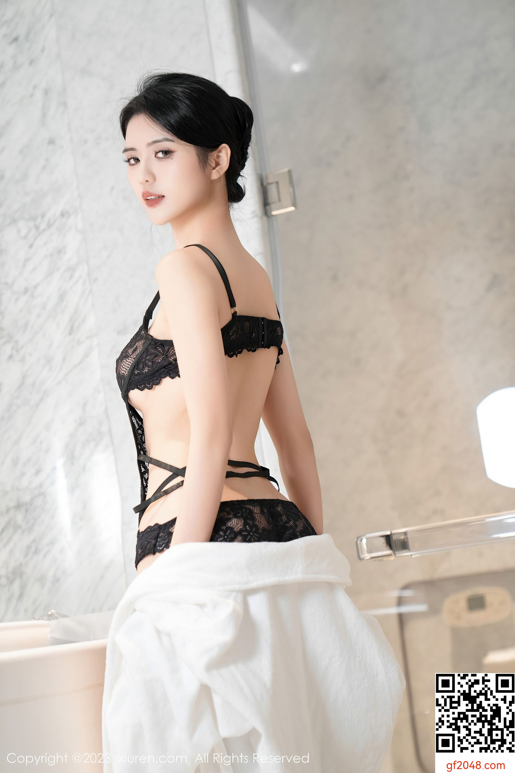 [XiuRen秀人网] No.7808 浅浅Danny 黑丝美腿