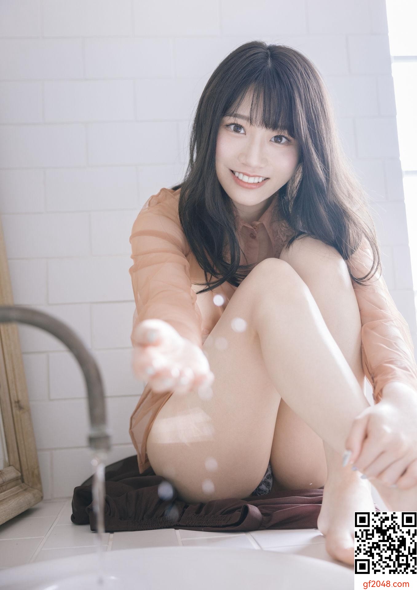 河北彩花 – So in Love (76P)