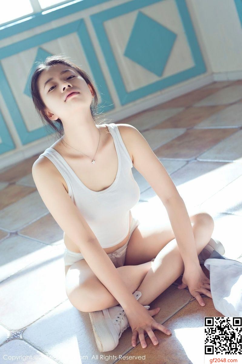 性感嫩模草莓zz青春巨乳日系死庫水少女造型 (72P)