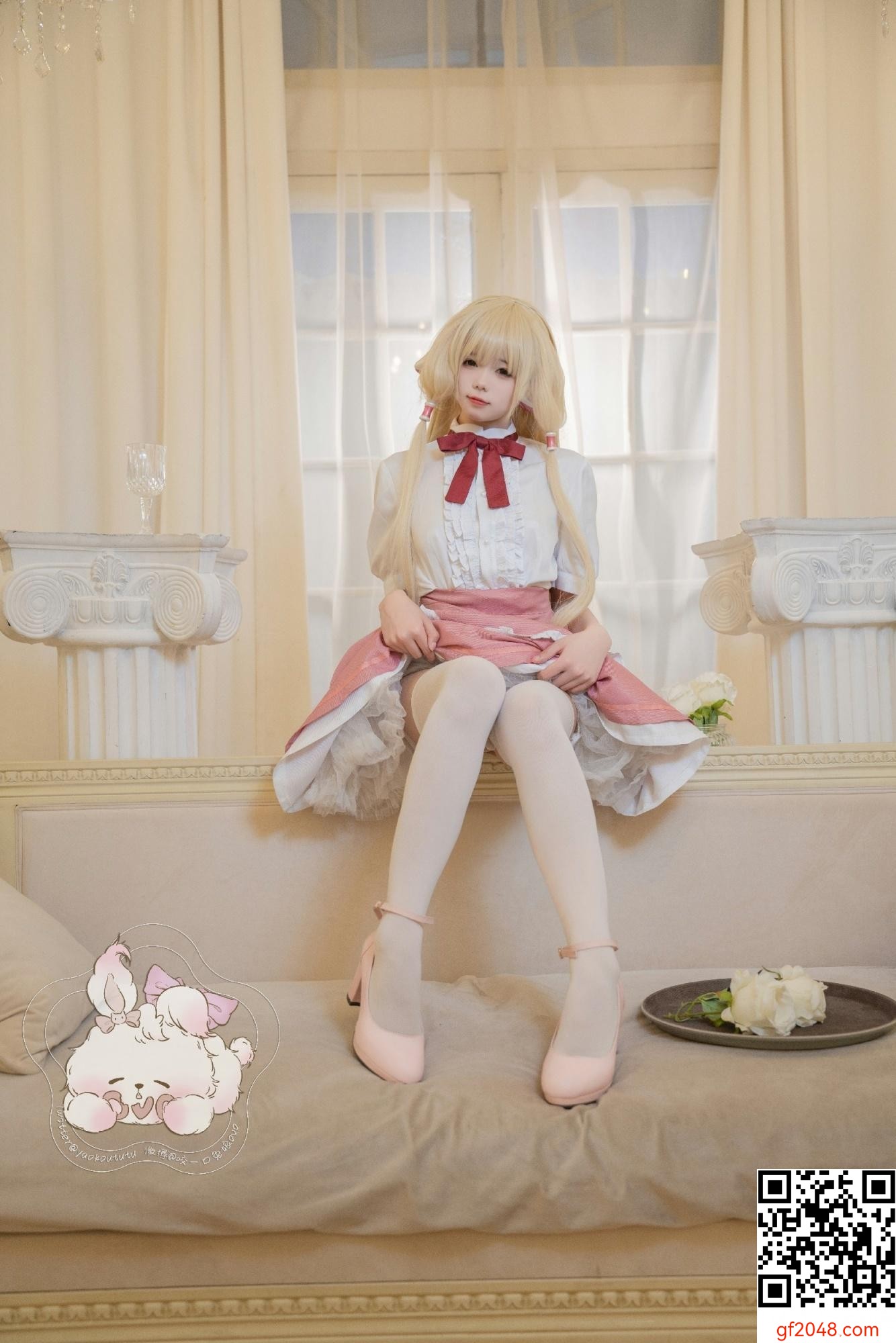 咬一口兔娘ovo-『女僕小嘰』 (70P)