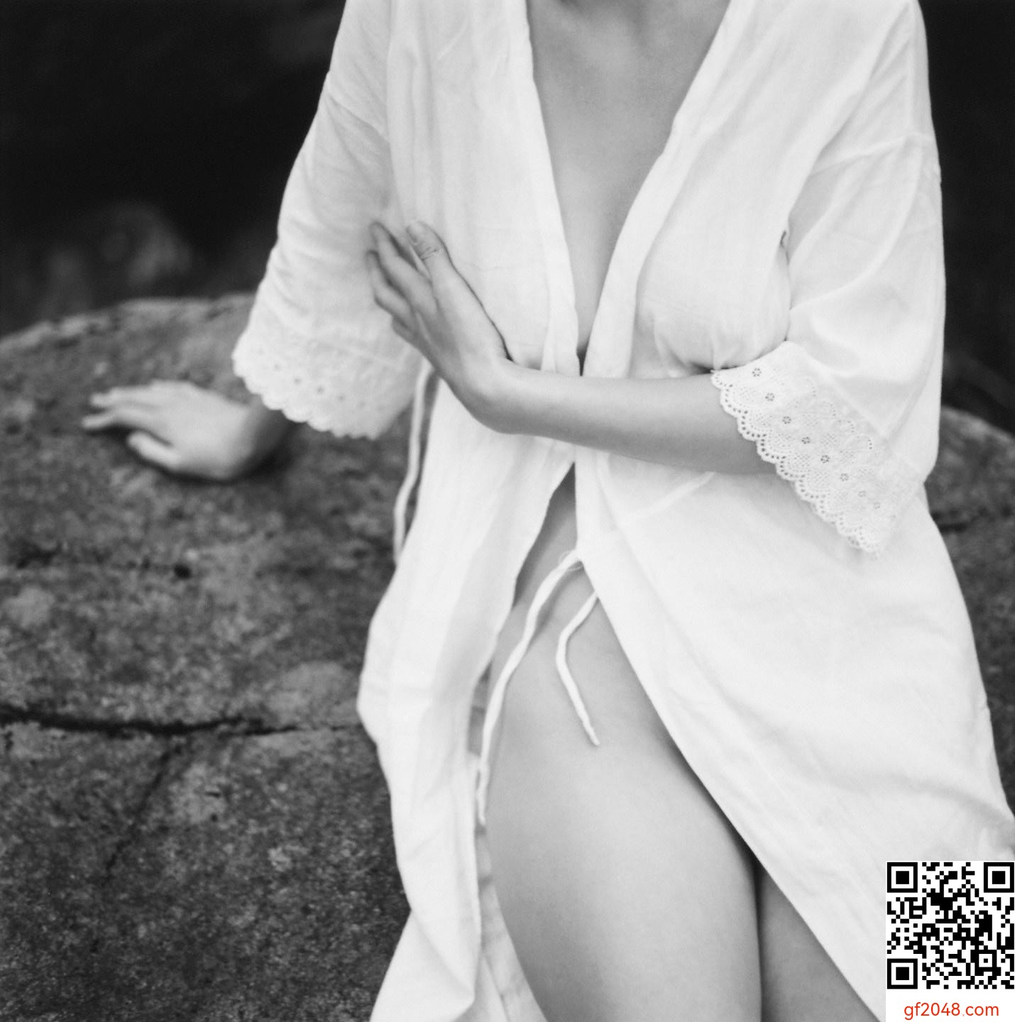 [小島可奈子] 河岸邊大秀白嫩美體 想看什麼一次滿足 (34P)