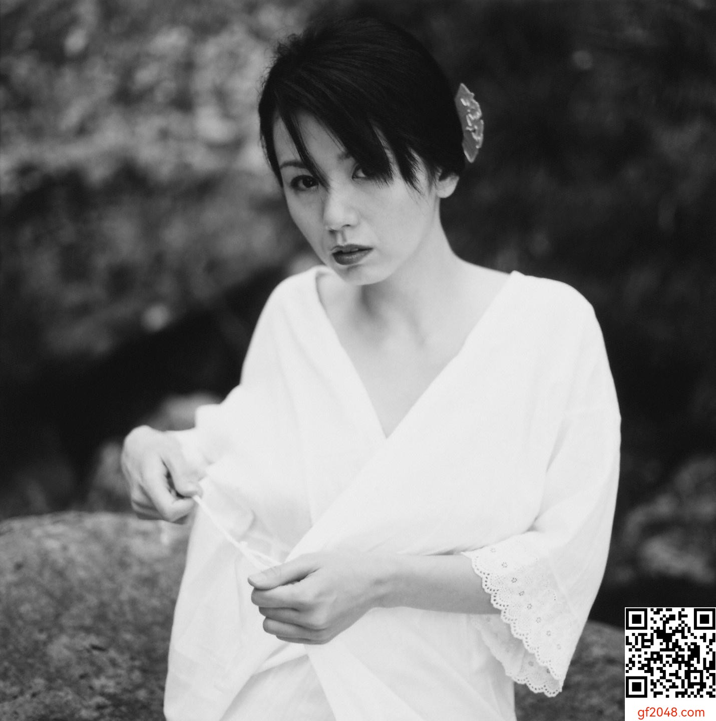 [小島可奈子] 河岸邊大秀白嫩美體 想看什麼一次滿足 (34P)