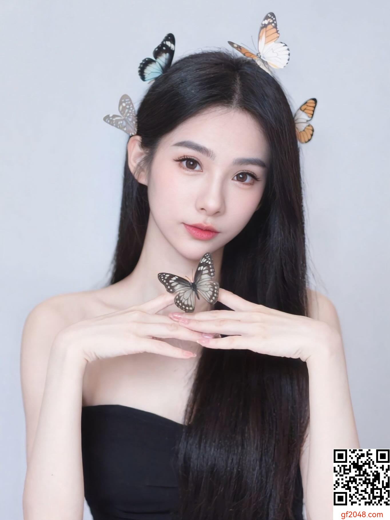 福利滿載！瓜瓜 冷豔雪肌?[^美比基尼 火辣曲線解放 (15P)