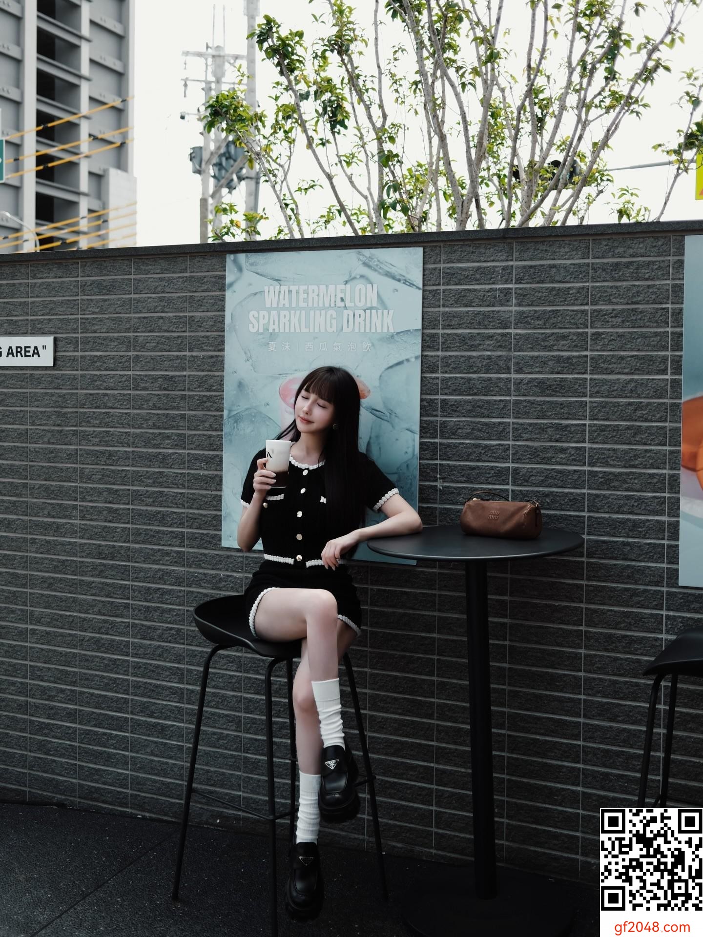 極品女神認證！Amilus Hu 甜美長髮比基尼 回頭率百分百！ (11P)