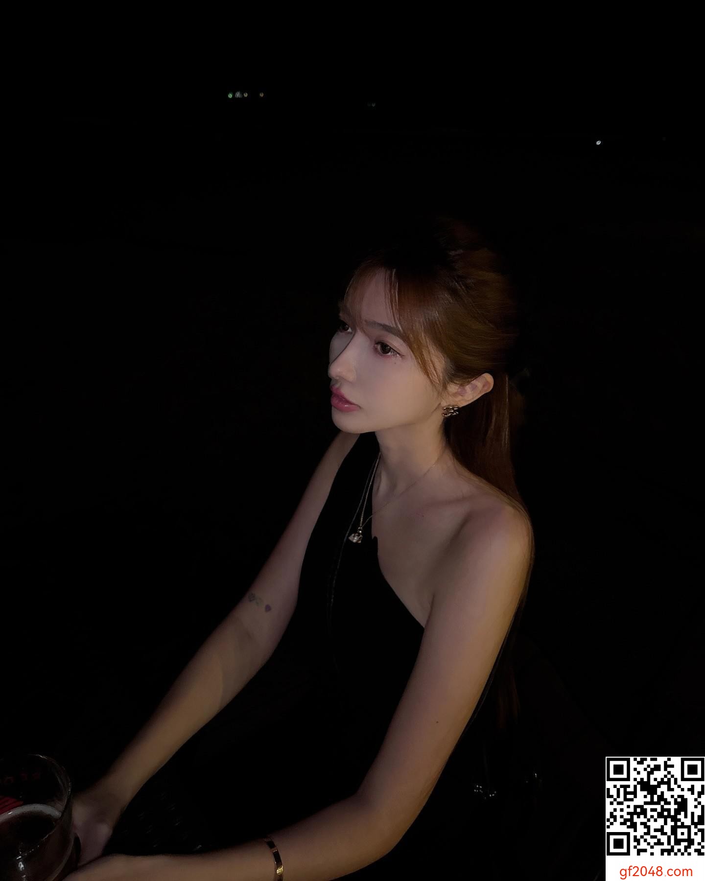 林珊 戶外美拍捕捉！甜美顏值火辣視角超犯規 (12P)