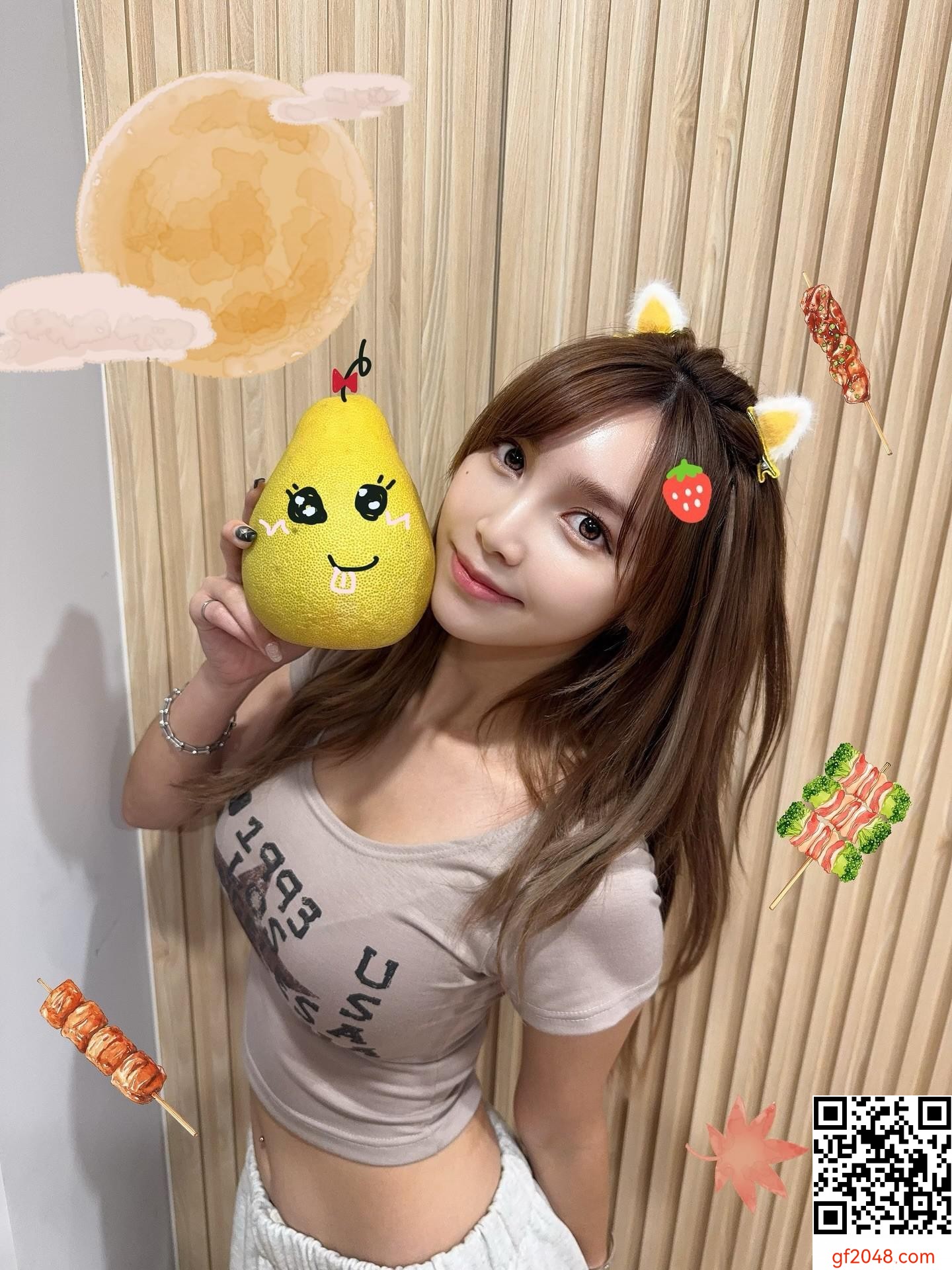 球場驚見絕美雪肌電豹女神！蘇云鈺 草莓成為最美風景 (16P)