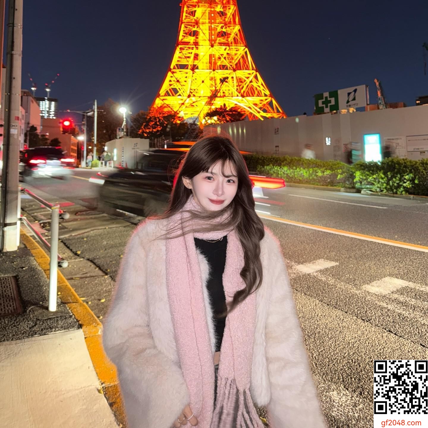 戶外熱浪來襲！97.yan_ 絕美甜心、雪白肌、俏麗可人 火辣指數爆棚 (15P)