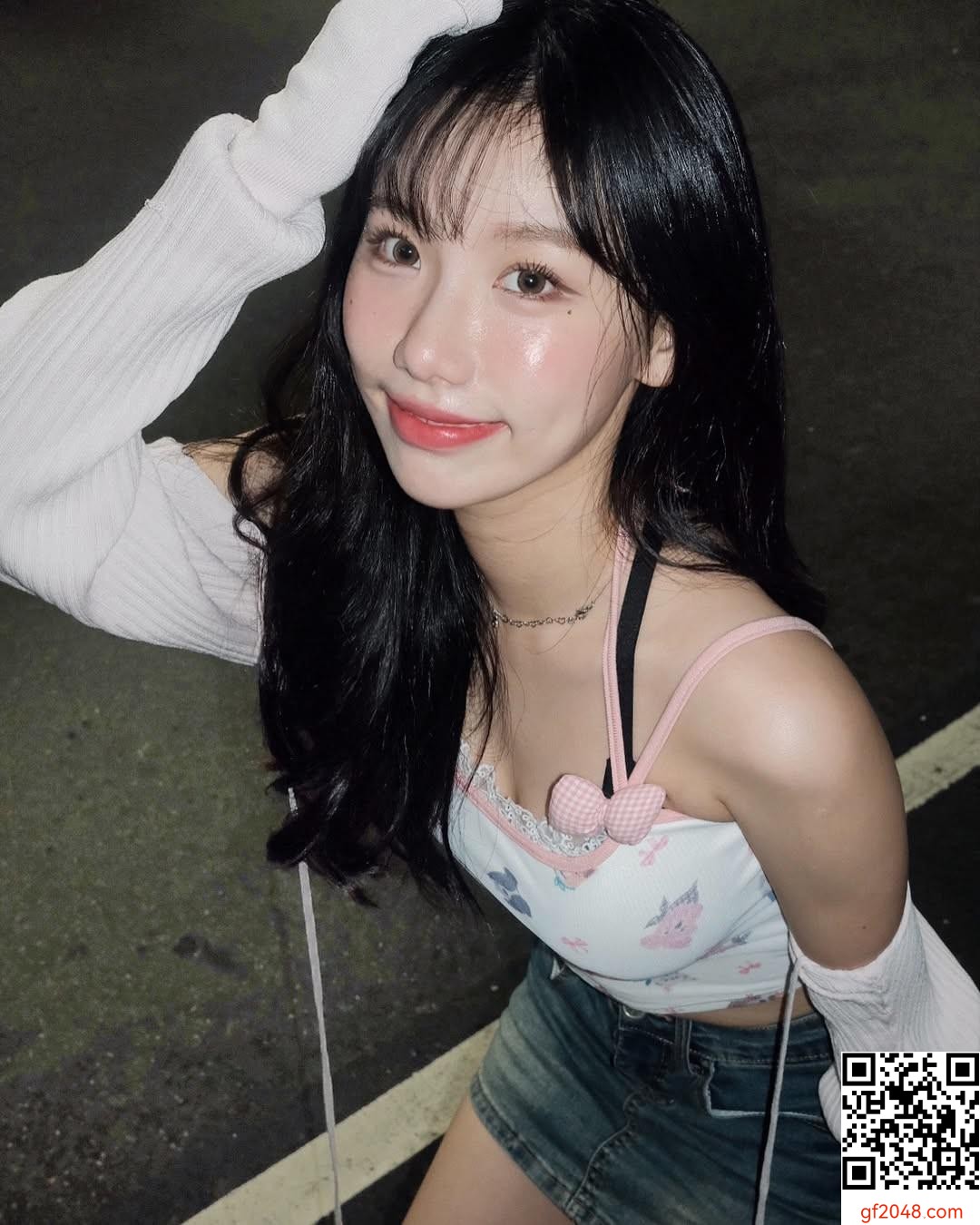 「一暄」白皙美肌好正點 惹人疼愛 (10P)