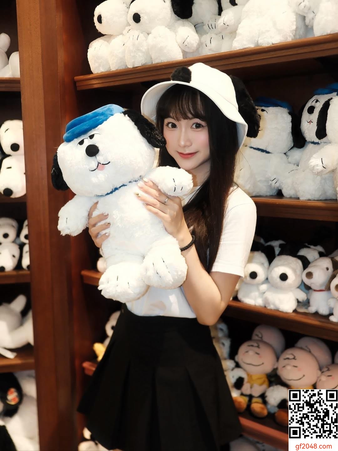 「Pinyu」身材曲線苗均 養眼福利放送 (10P)
