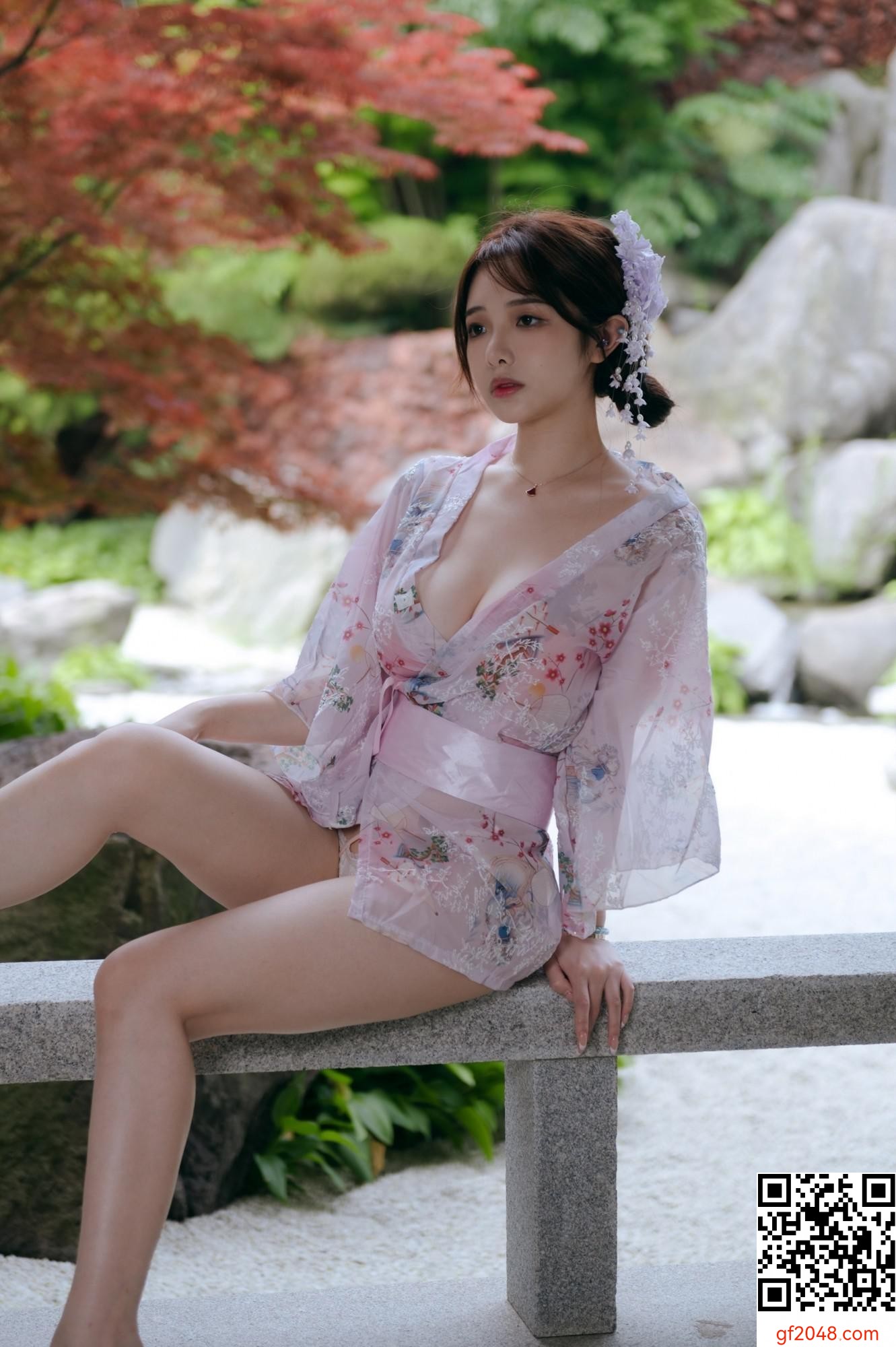 雯妹 – 和風庭院 (68P)
