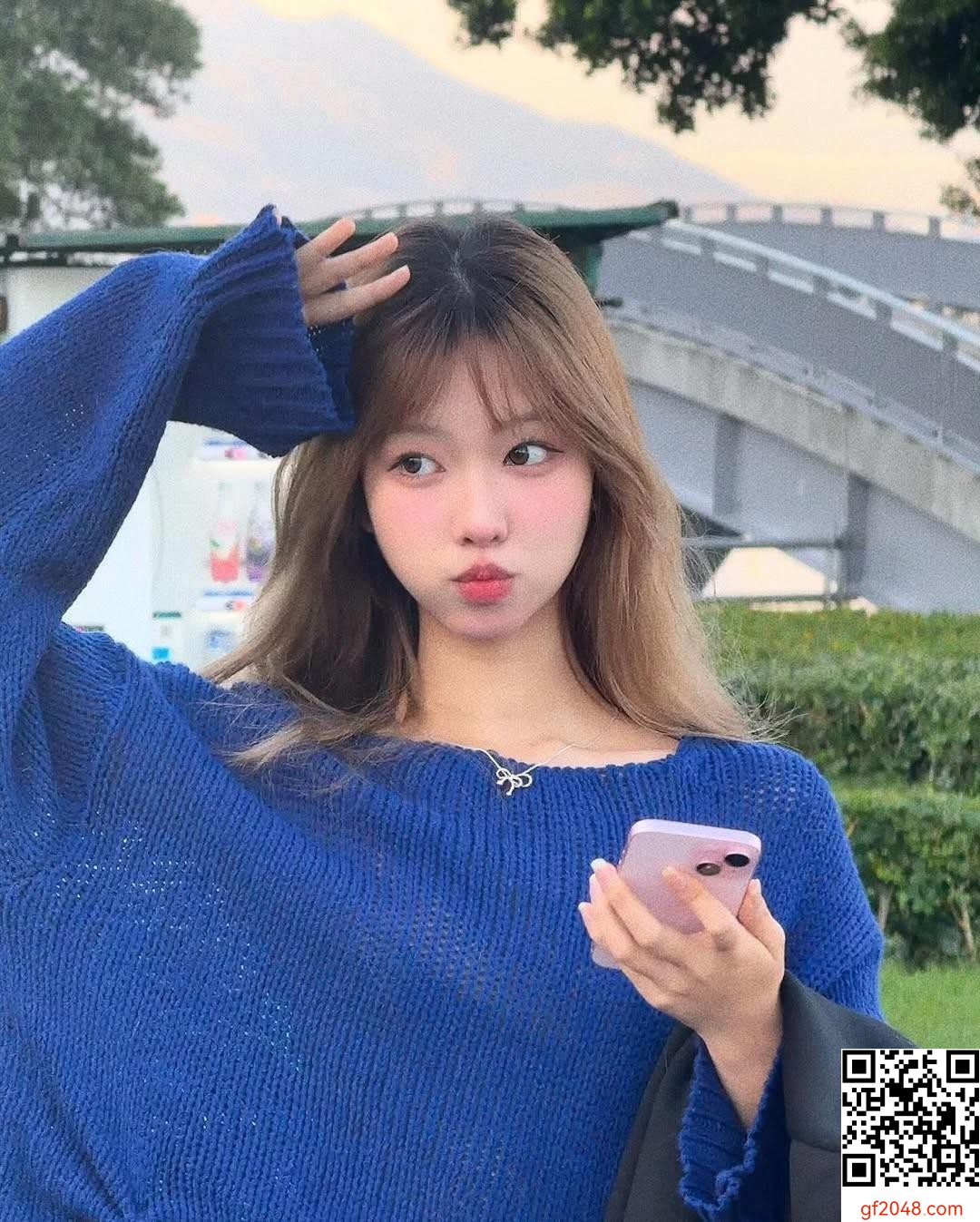 「栗子」姣好身材若隱若現讓人心醉 (10P)