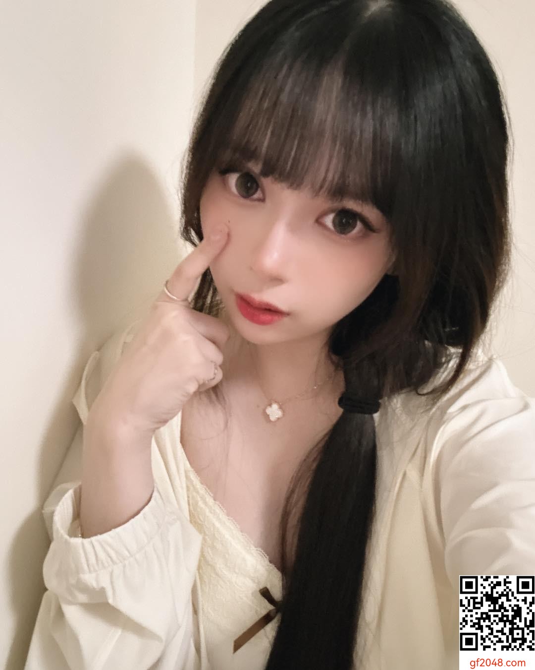 「林涵」水汪大眼+飽滿身材讓人戀愛啦 (10P)