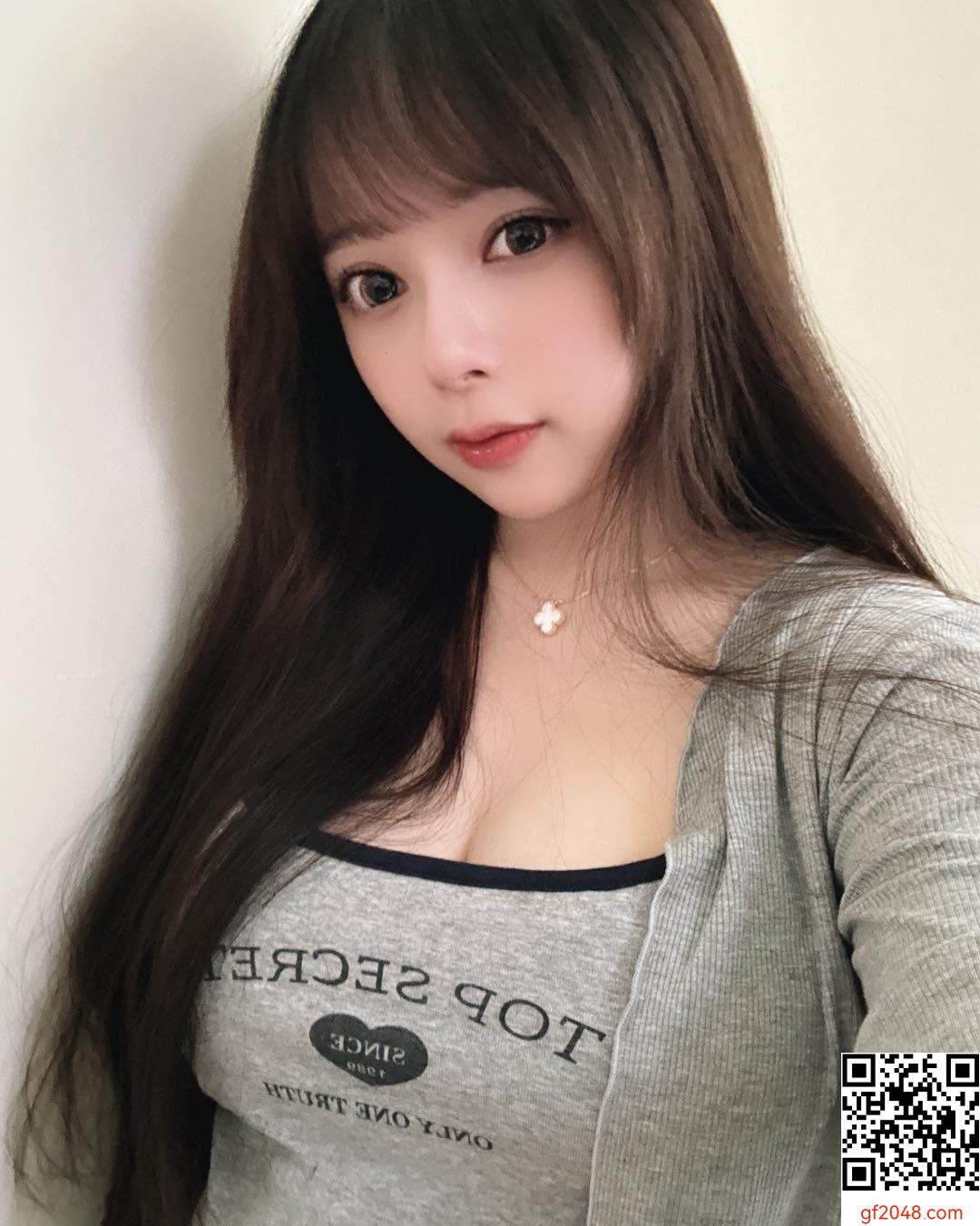 「林涵」水汪大眼+飽滿身材讓人戀愛啦 (10P)