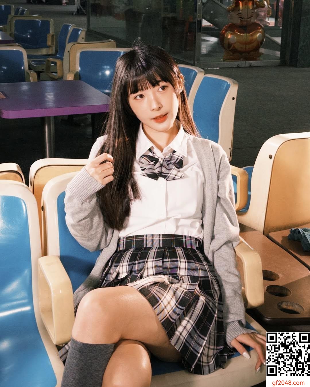 「衣浠」甜美清純誘惑一次滿足 網友都戀愛了 (10P)