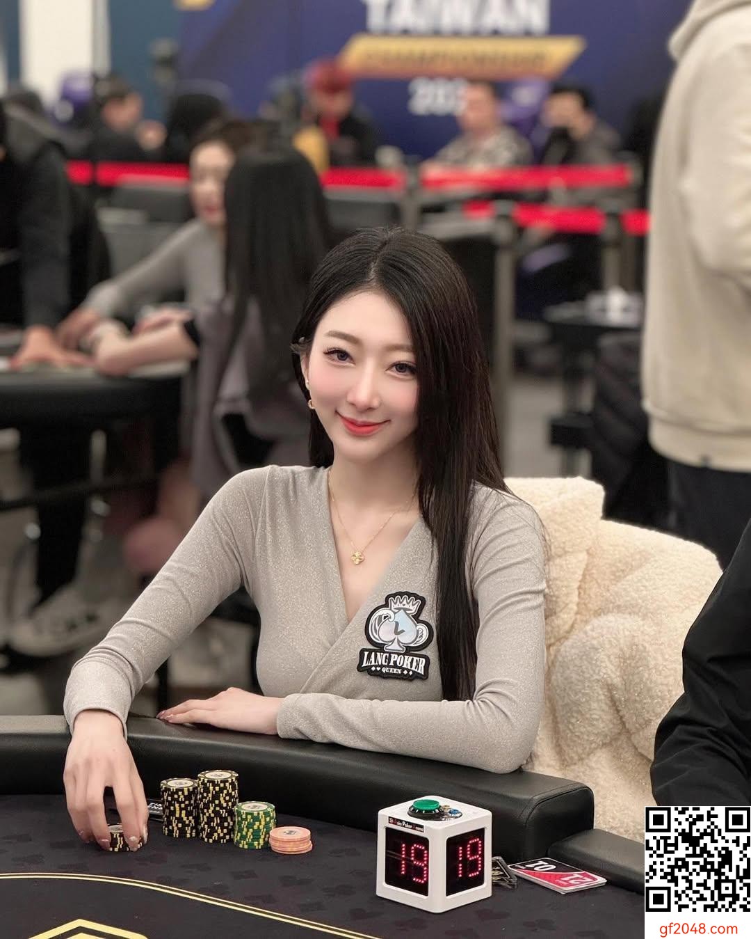 正妹「萍萍兒Ping」滿滿的性感誘惑招架不住 (10P)