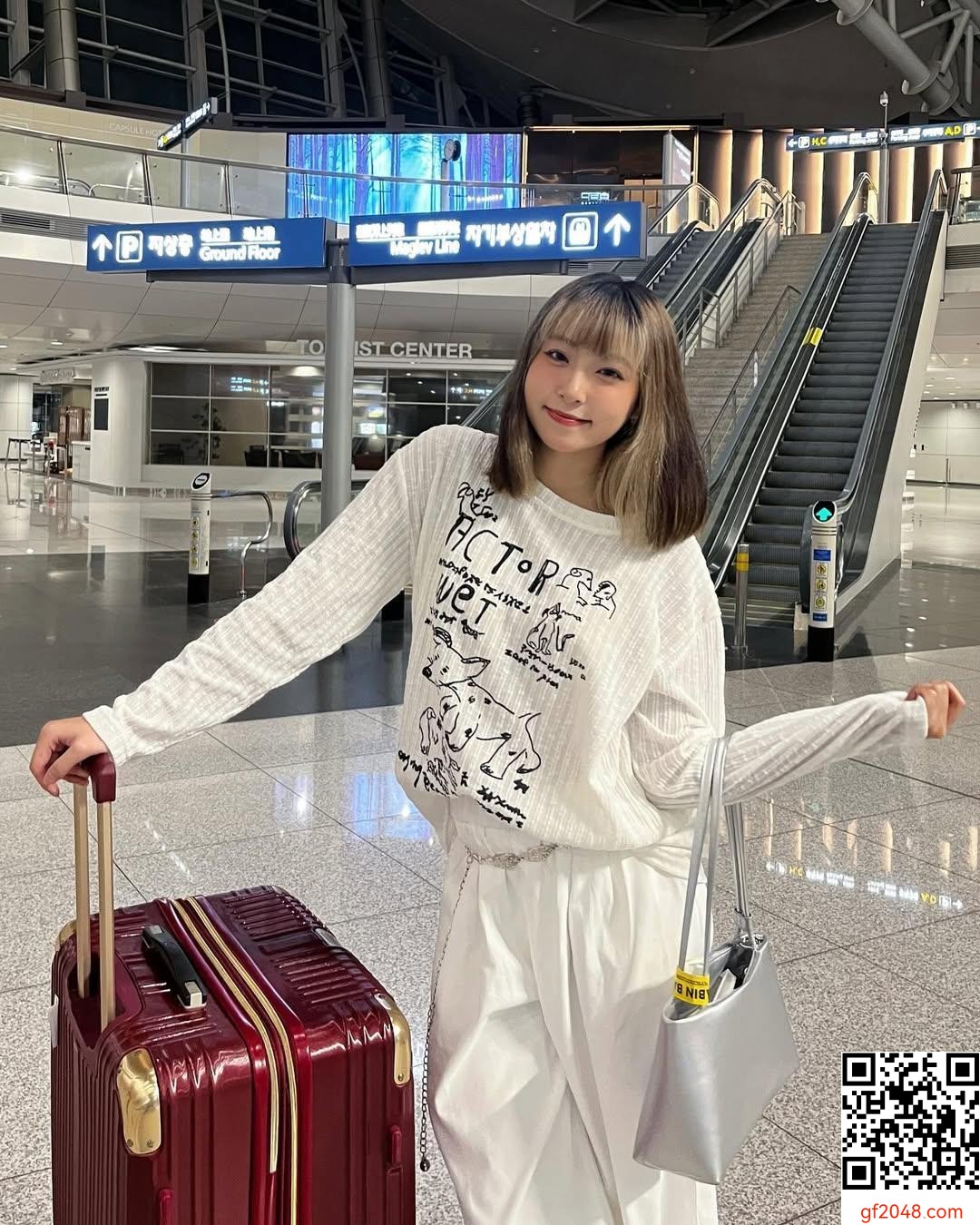 性感網美「呆c」迷人曲線直接引爆飢渴 (10P)