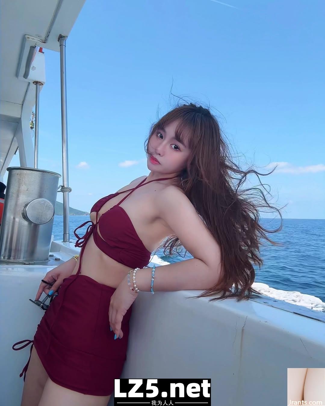 「IreneHuang媁哥」 甜美外表暗藏火辣曲線 (10P)