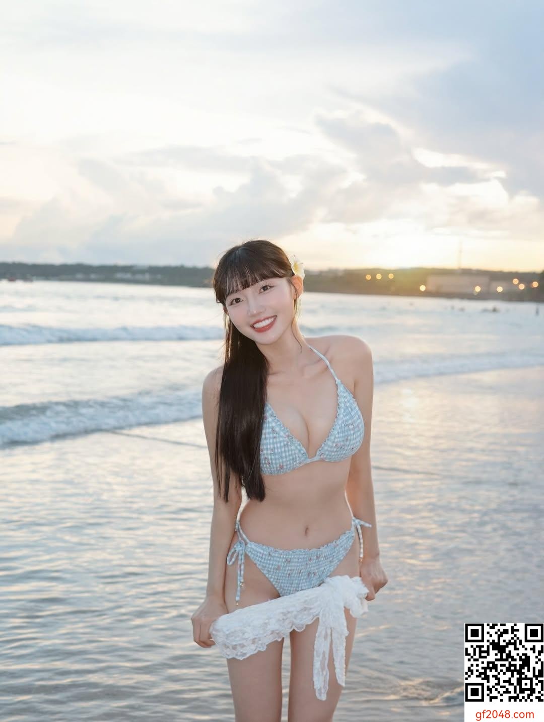 大眼嫩妹「少鹽 yenyen」曼妙好身材讓人精神百倍 (10P)