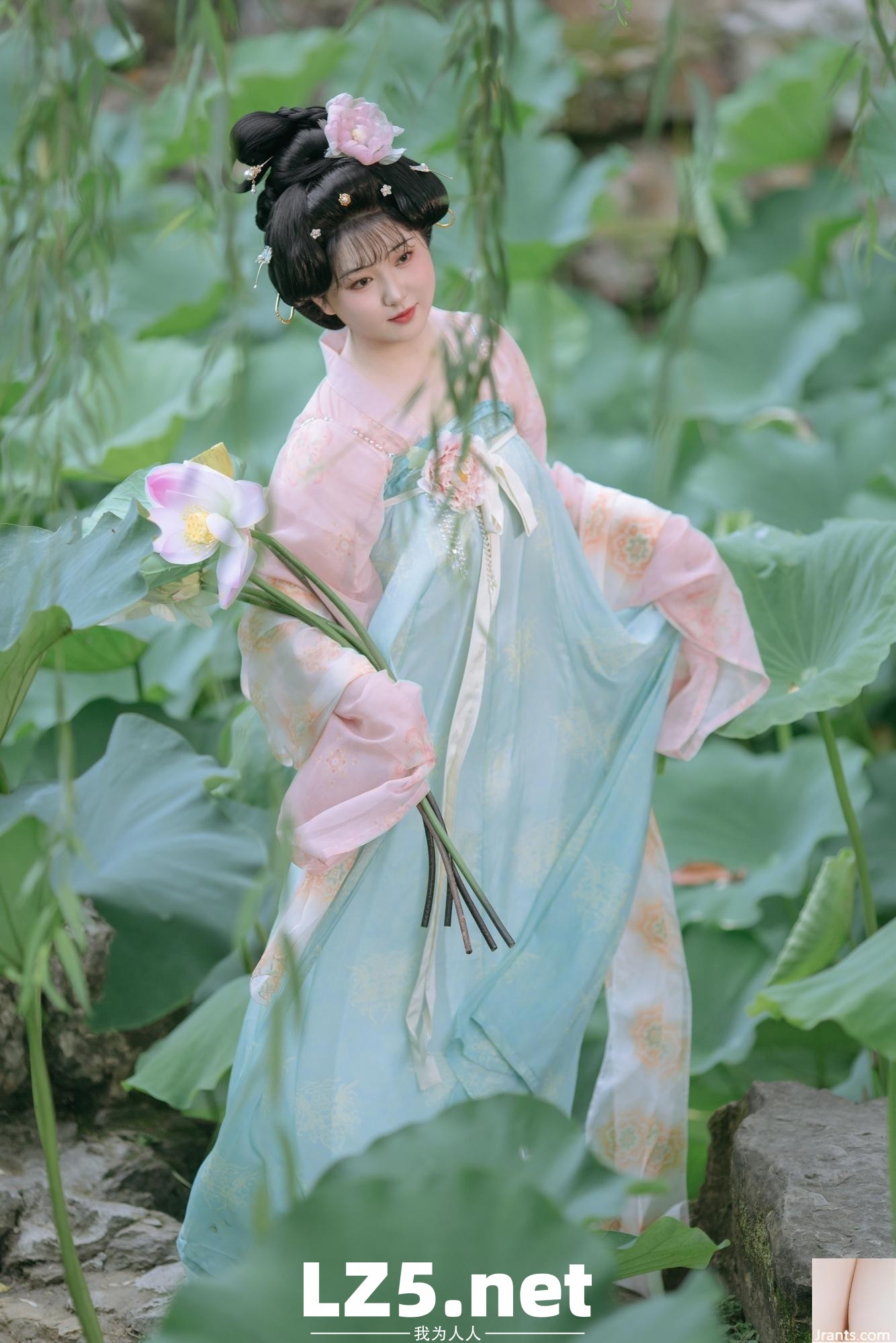 荷韻唐風 子小潯 (28P)