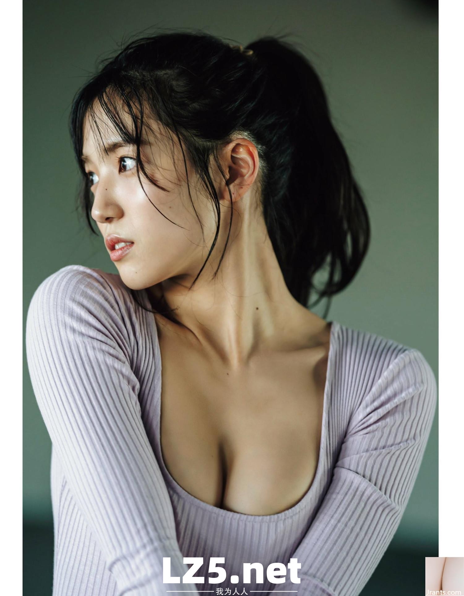 [下尾う] 好身材藏不住！深邃乳溝真迷人 (10P) [