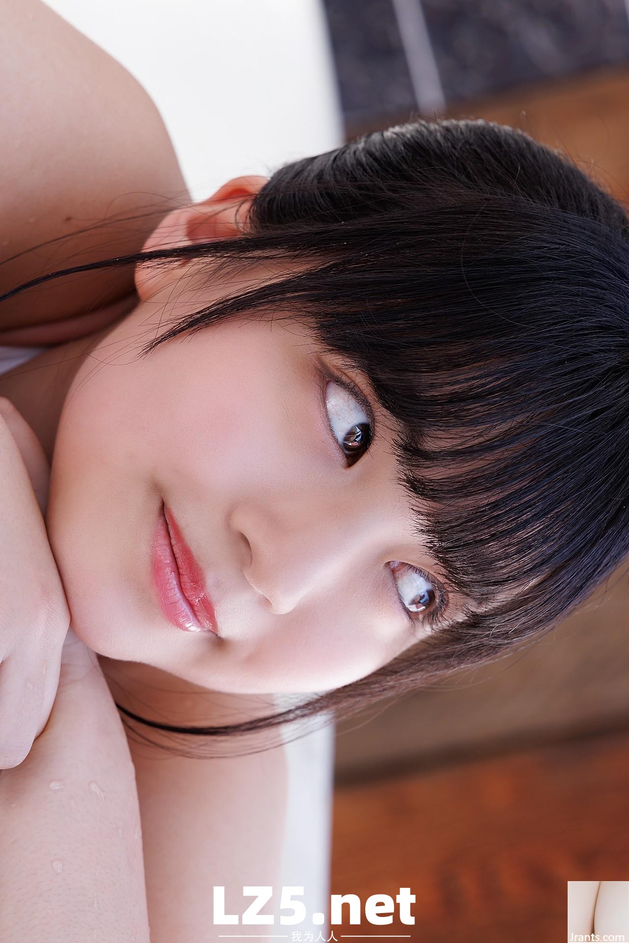 [小花真彩] 有臉蛋又有身材 滿滿的甜美誘惑 (42P)