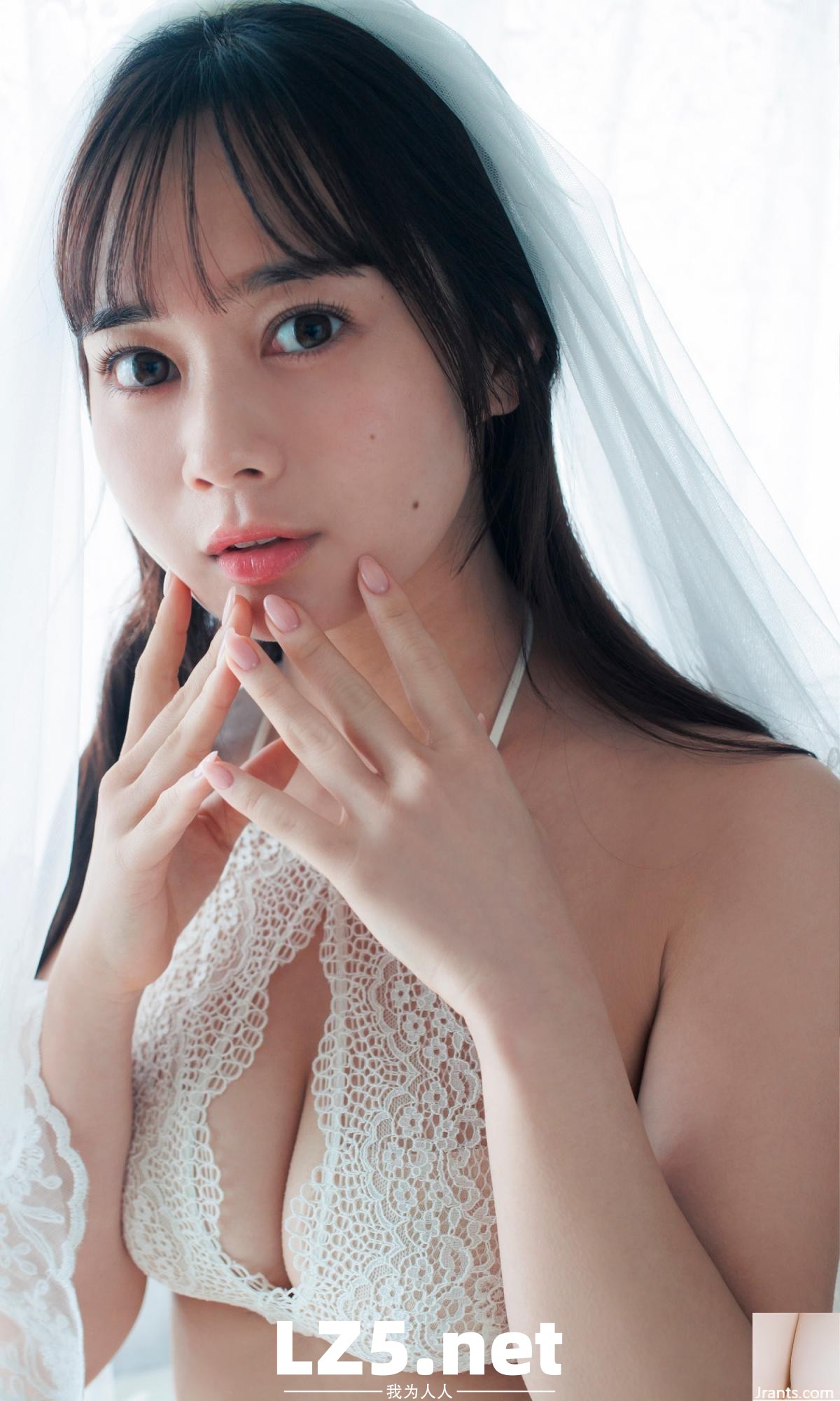 [近藤沙瑛子] 外型超甜 身材曲線恰到好處 (26P)