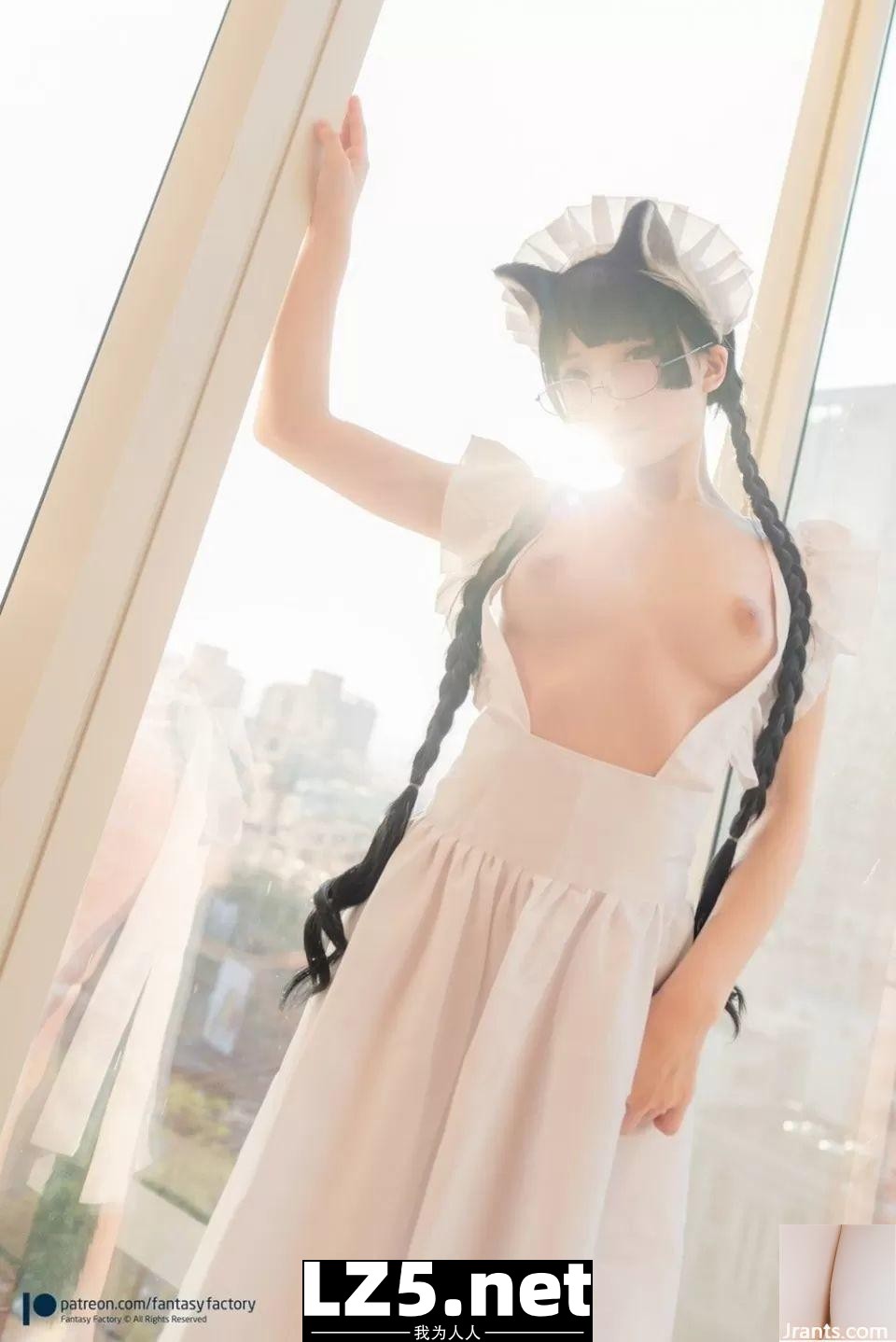 [網路收集] Sexy Neko Maid Cosplay (125P)