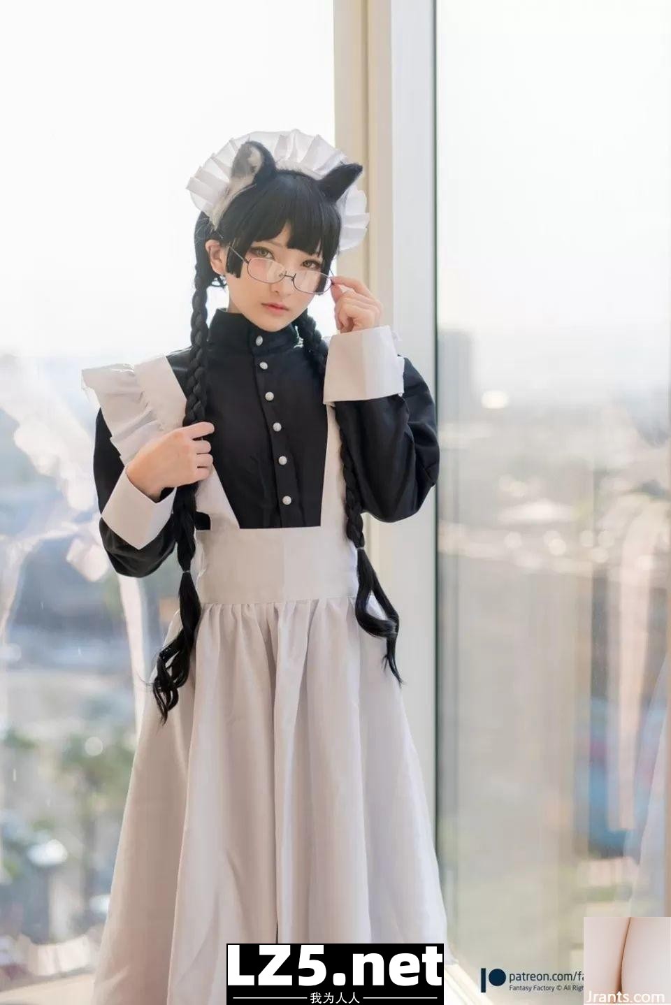 [網路收集] Sexy Neko Maid Cosplay (125P)
