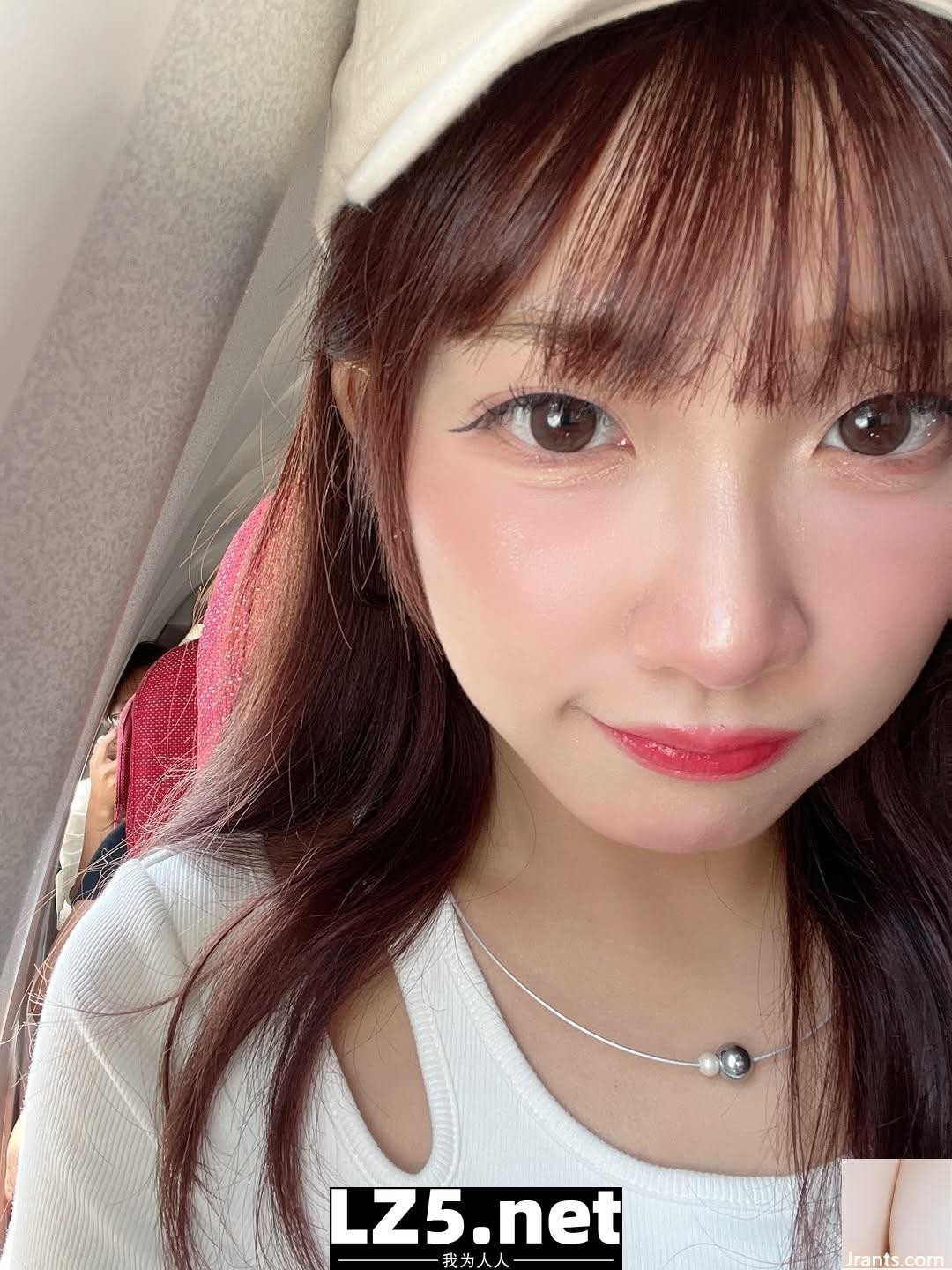啦啦隊正妹「冼迪琦」甜美笑容後勁太徴T惑?(10P)