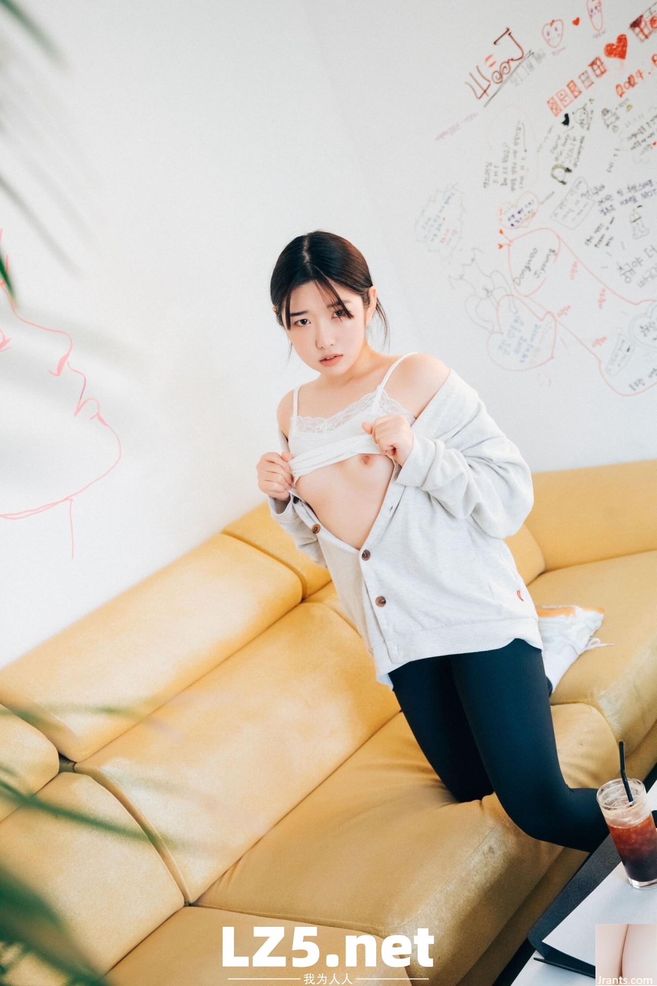 [套圖]  [Loozy] Sonson《Yano date》 (114P)