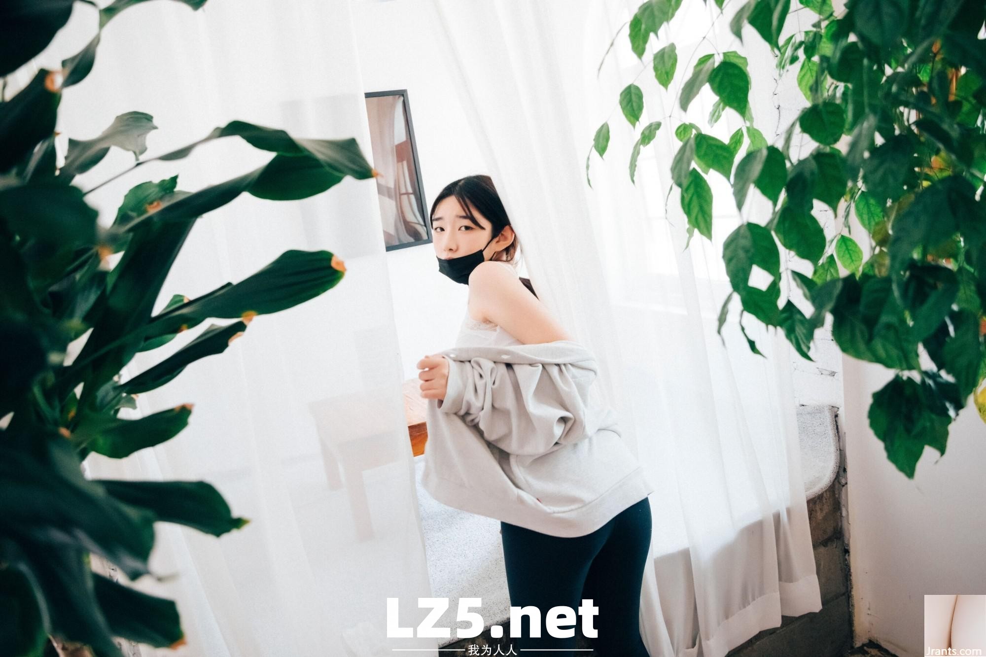 [套圖]  [Loozy] Sonson《Yano date》 (114P)