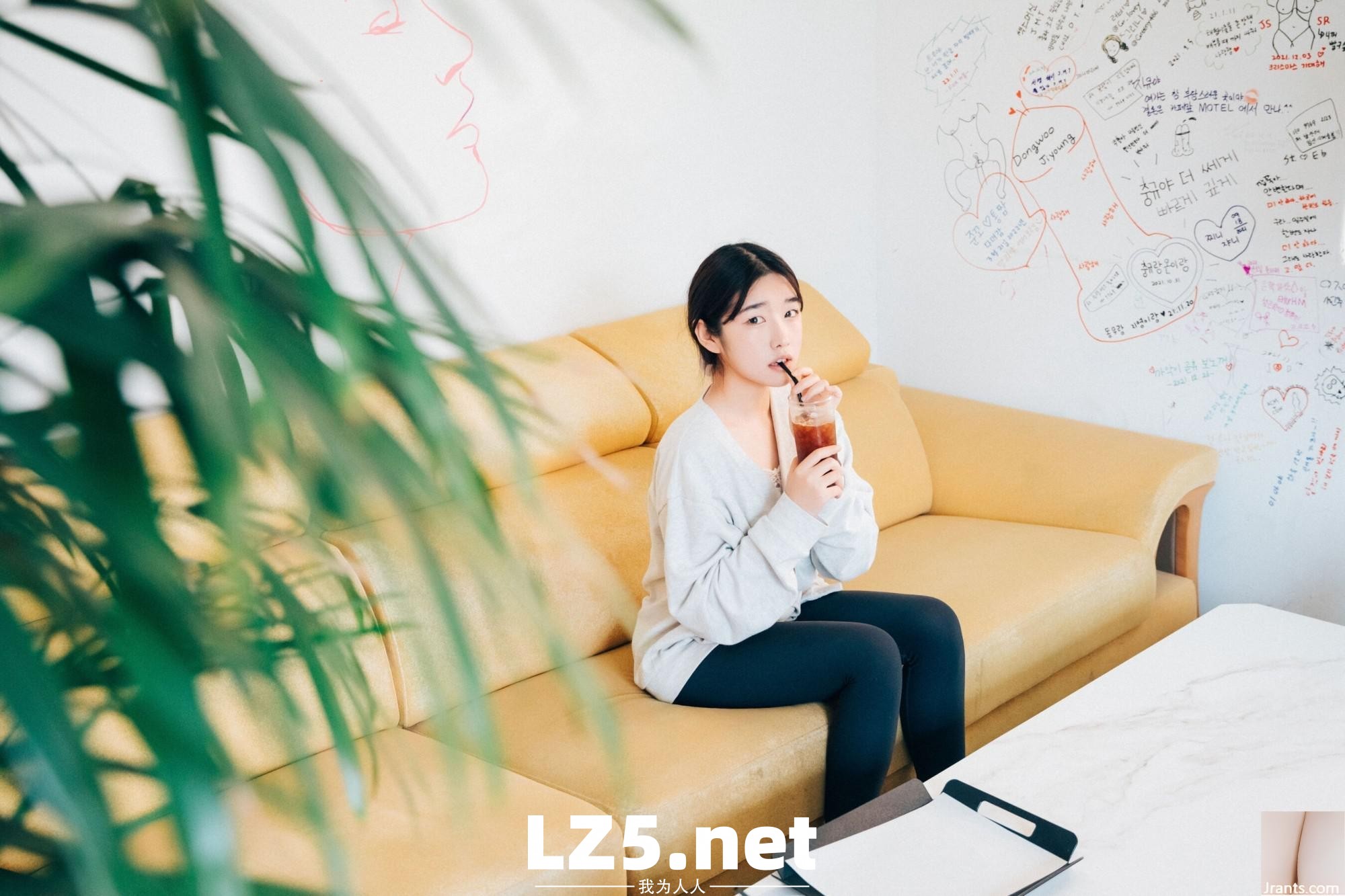[套圖]  [Loozy] Sonson《Yano date》 (114P)