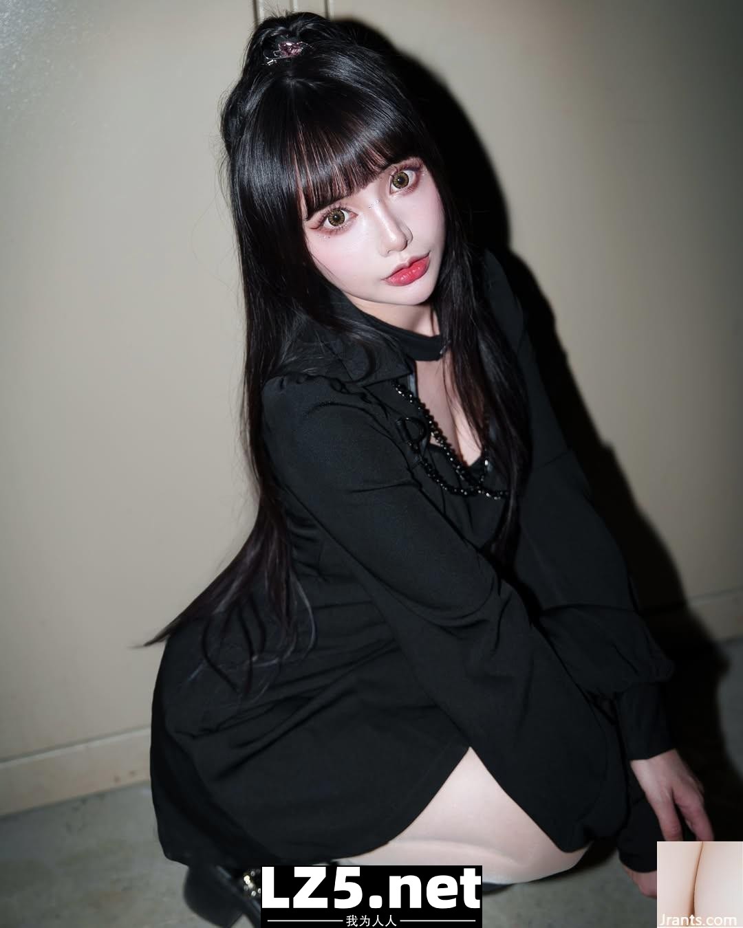 「IVY依函」撩人的側顏 散發出美艷的氣質 (10P)