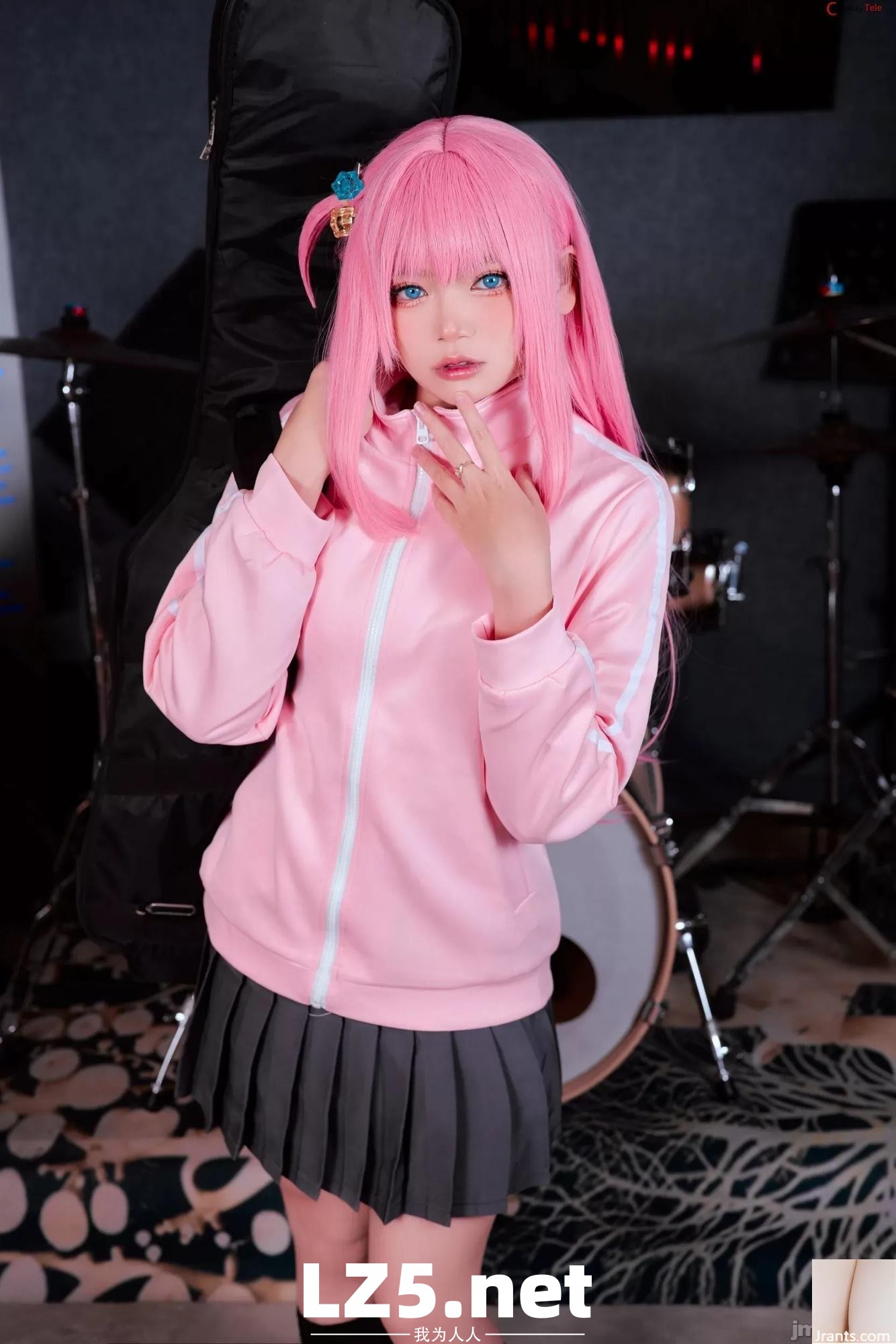 ZinieQ (ジニCosplayer) cosplay Bocchi – Bocchi The Rock (36P) [