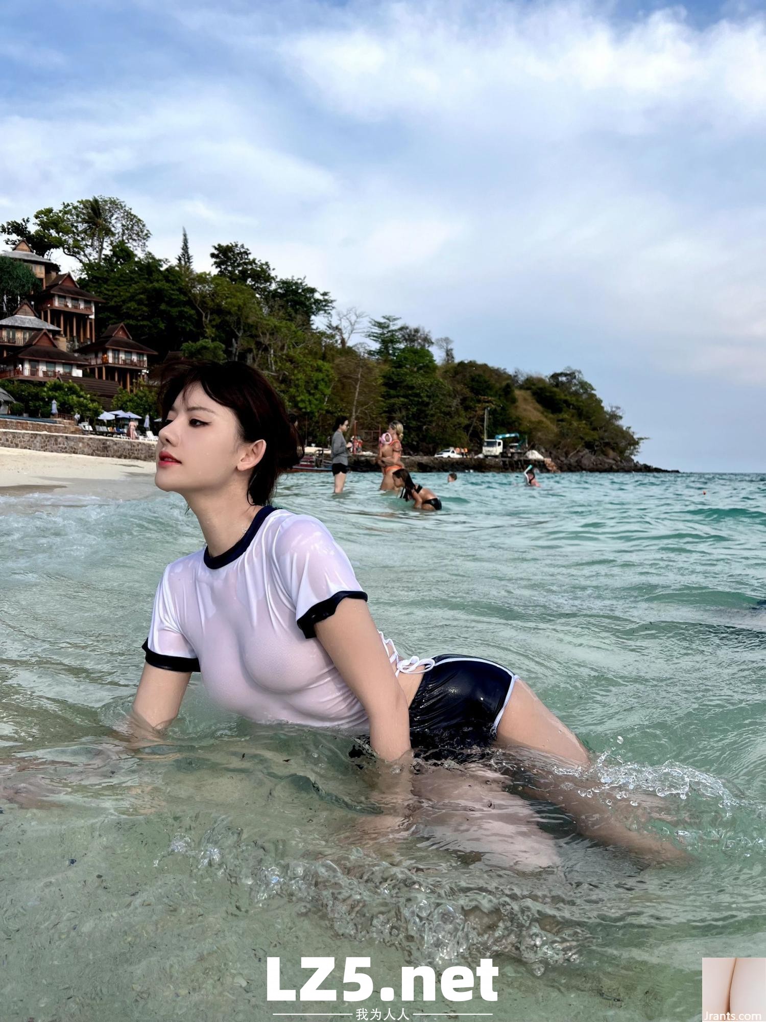 美女模特Azhua19970(阿朱啊) – 海島透視 (56P)