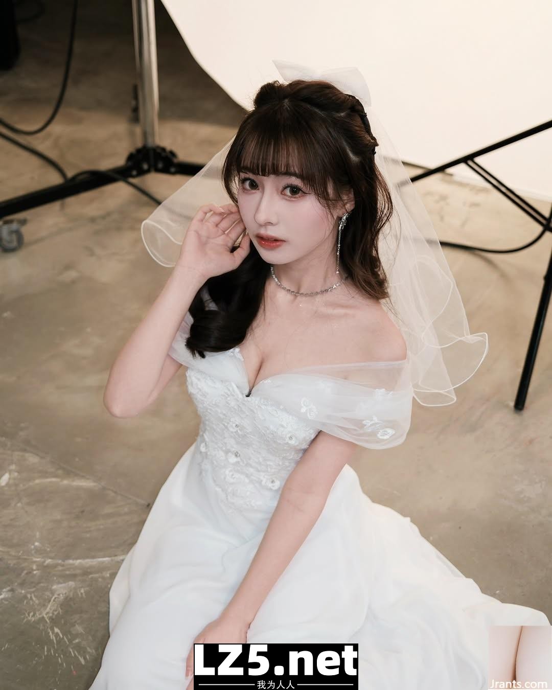 「佩霓Penny」顔值甜美可人 甜笑仙氣爆棚 (10P)