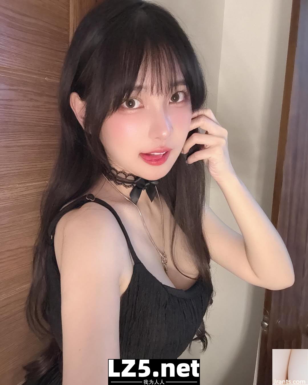 「依梨」性感身材火辣 胸器太狂妄 (10P)