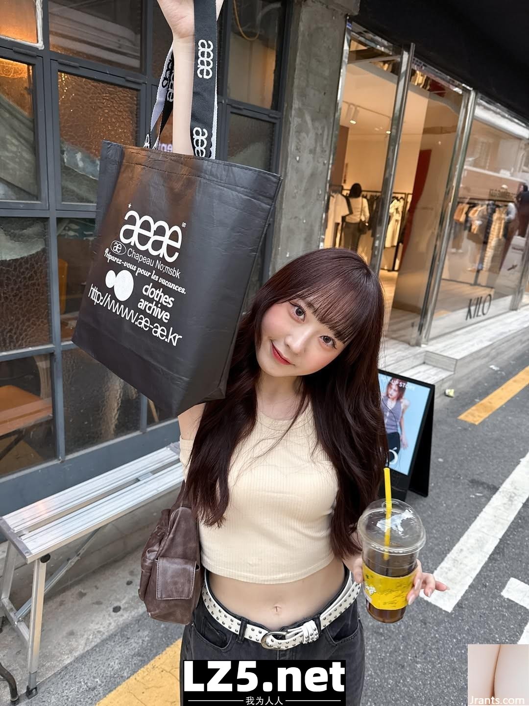 甜心女孩「饅頭」姣好身材若隱若現 令人陶醉 (10P)